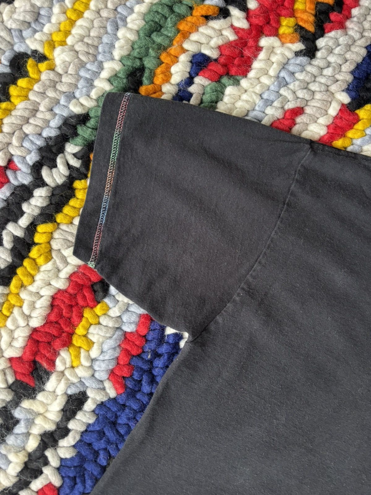 Vintage Vintage Blank Tee Shirt Rainbow Stitching Size US M / EU 48-50 / 2 - 5 Thumbnail