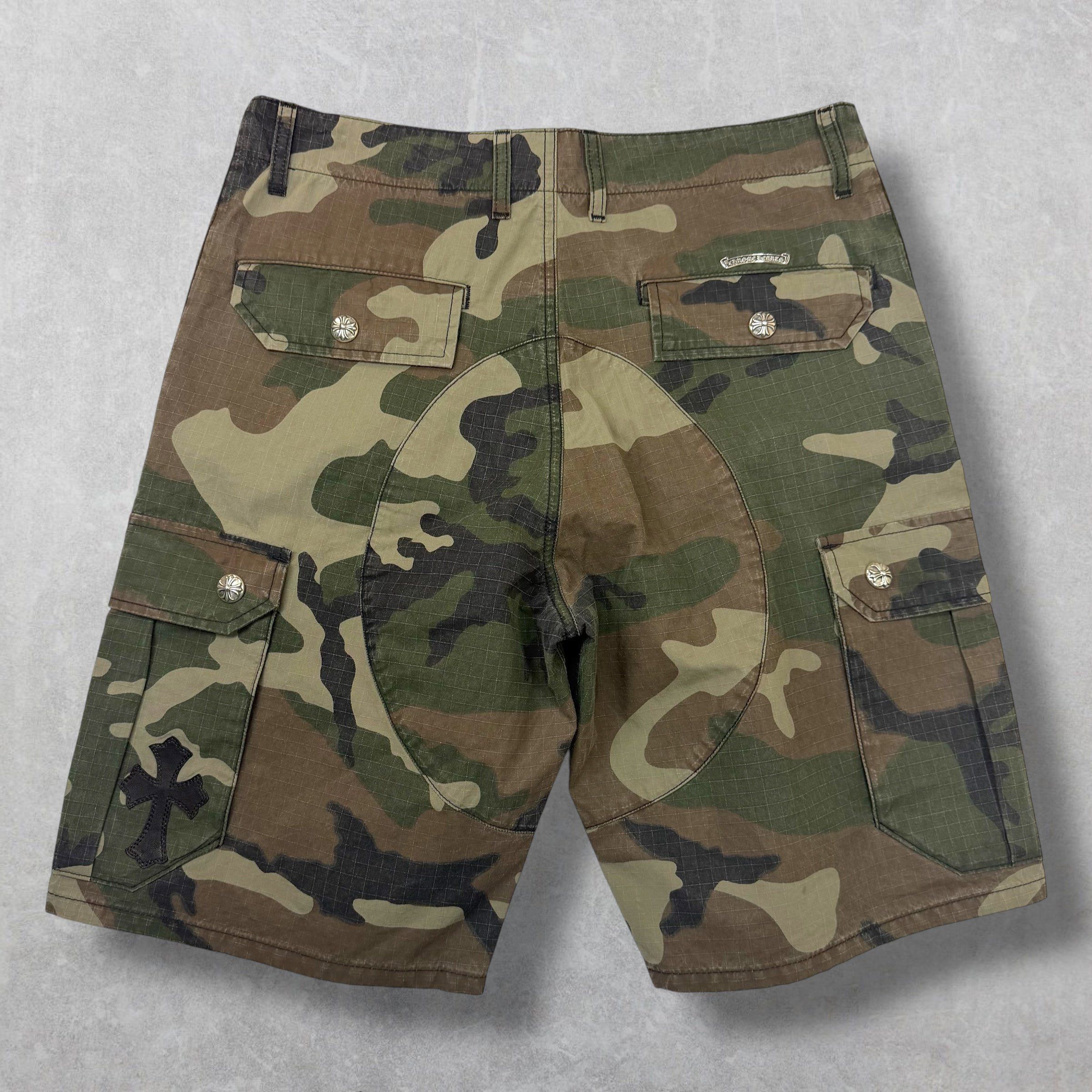 Chrome Hearts Chrome Hearts Cross Patch Camo Cargo Shorts 32 Size US 32 / EU 48 - 2 Thumbnail