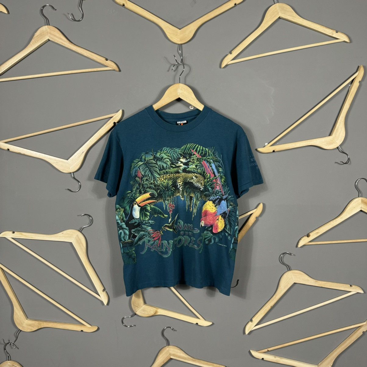 Habitat × Vintage Vintage 90s Habitat Bronx Zoo Wake Up the Rainforest T-Shirt Size US S / EU 44-46 / 1 - 1 Thumbnail