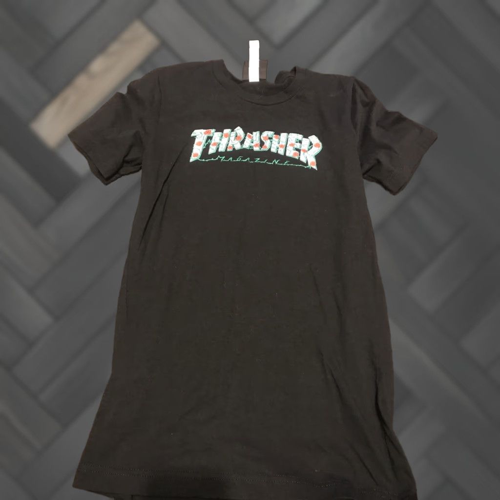 Thrasher Thrasher T-Shirt Women XS Black Rose Thorn Printed Shirt Womens XS Black Thrasher Magazine Tee Size XS / US 0-2 / IT 36-38 - 1 Thumbnail