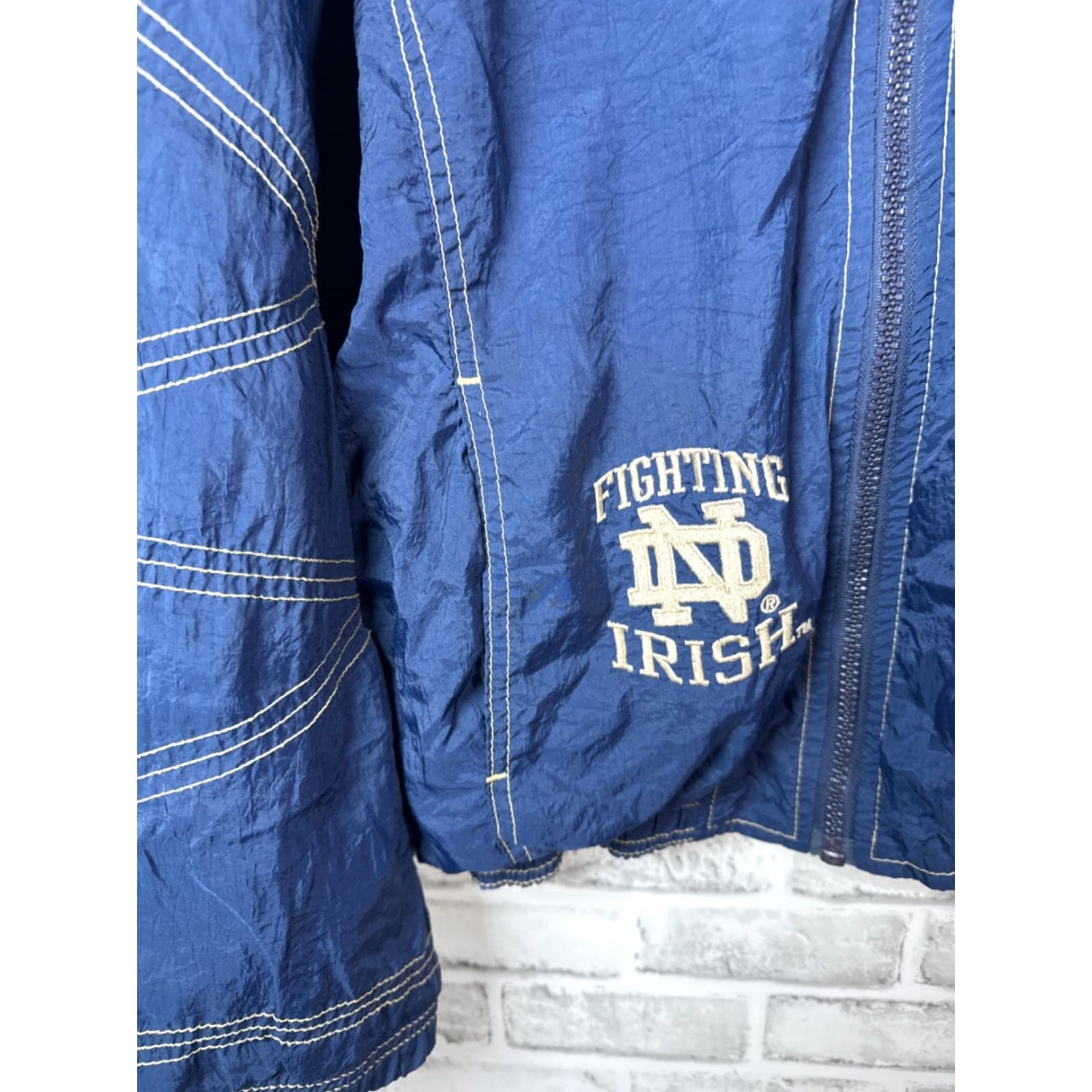 Starter VTG STARTER Notre Dame FULL ZIP Windbreaker Jacket MENS XL Size US XL / EU 56 / 4 - 2 Thumbnail