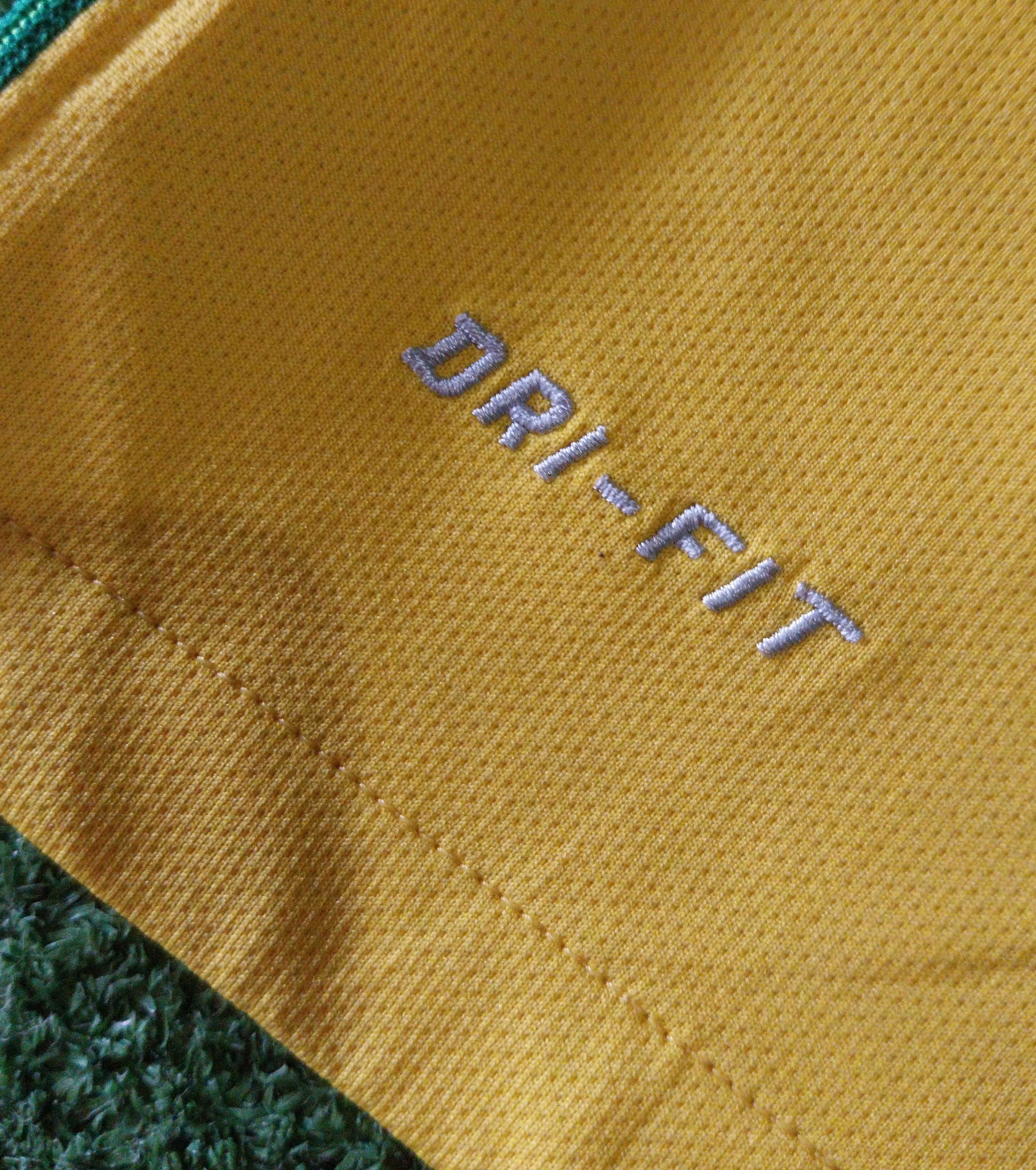 Nike Brazil home 2016 neymar jr jersey football Size US S / EU 44-46 / 1 - 6 Thumbnail