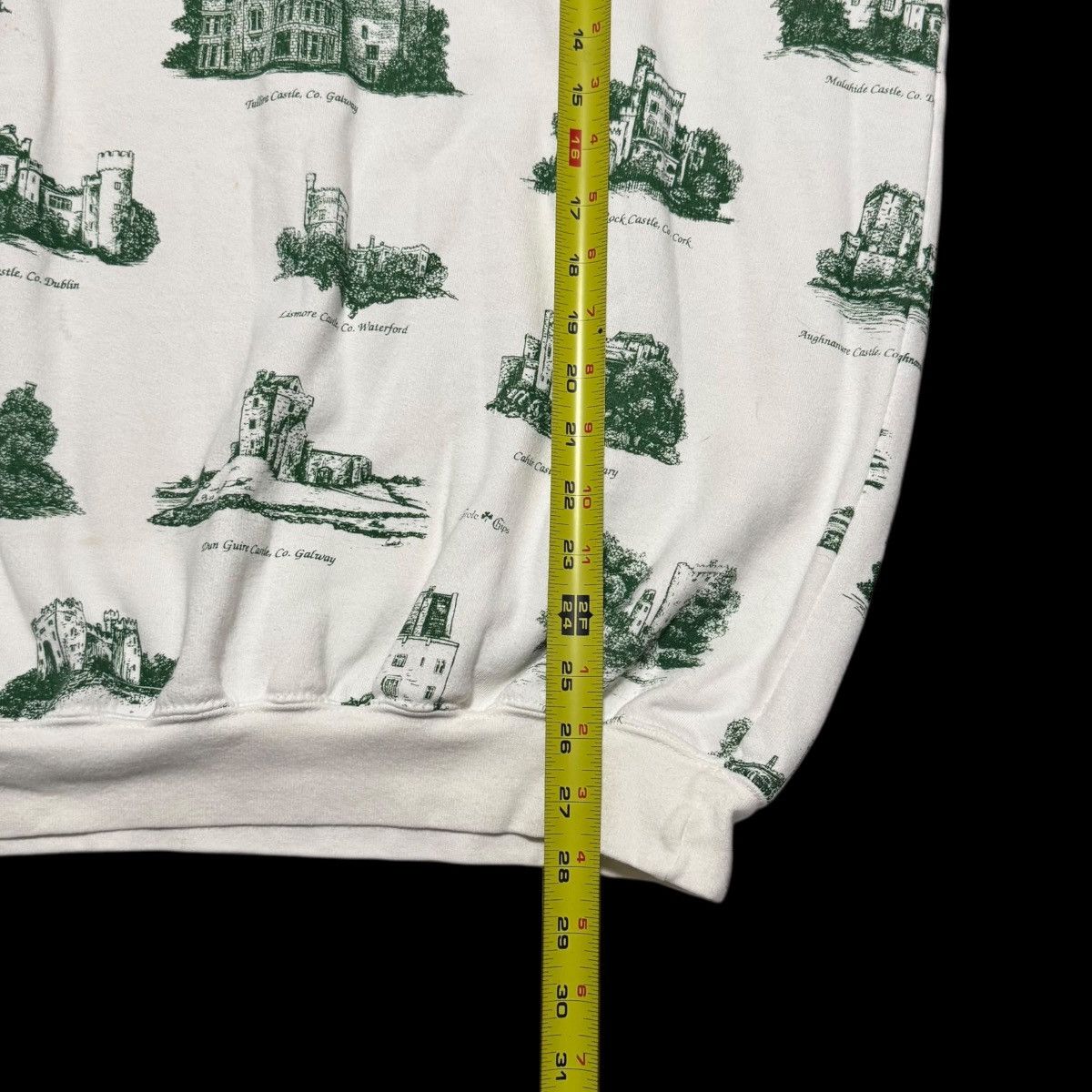Vintage Vintage 90s Castle Ireland AOP Sweatshirt XL FLAWS Size US XL / EU 56 / 4 - 6 Thumbnail