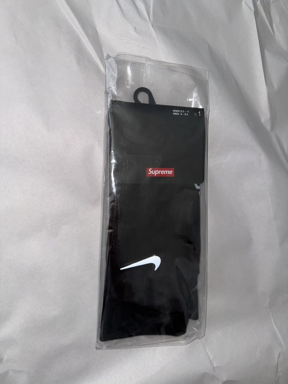 Nike × Supreme SUPREME X NBA X NIKE SHOOTER SLEEVES | Grailed