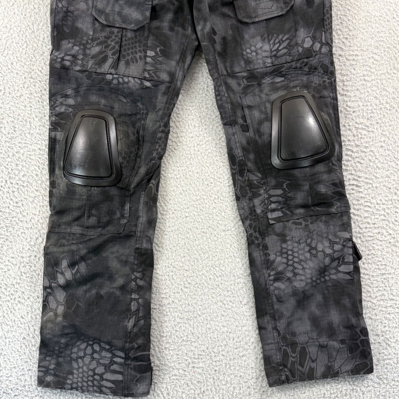 Vintage VINTAGE 5.11 Tactical Pants Men 32x32 Camo Cargo Taclite Ripstop Knee Pad Military Zip Pac Size US 32 / EU 48 - 2 Thumbnail