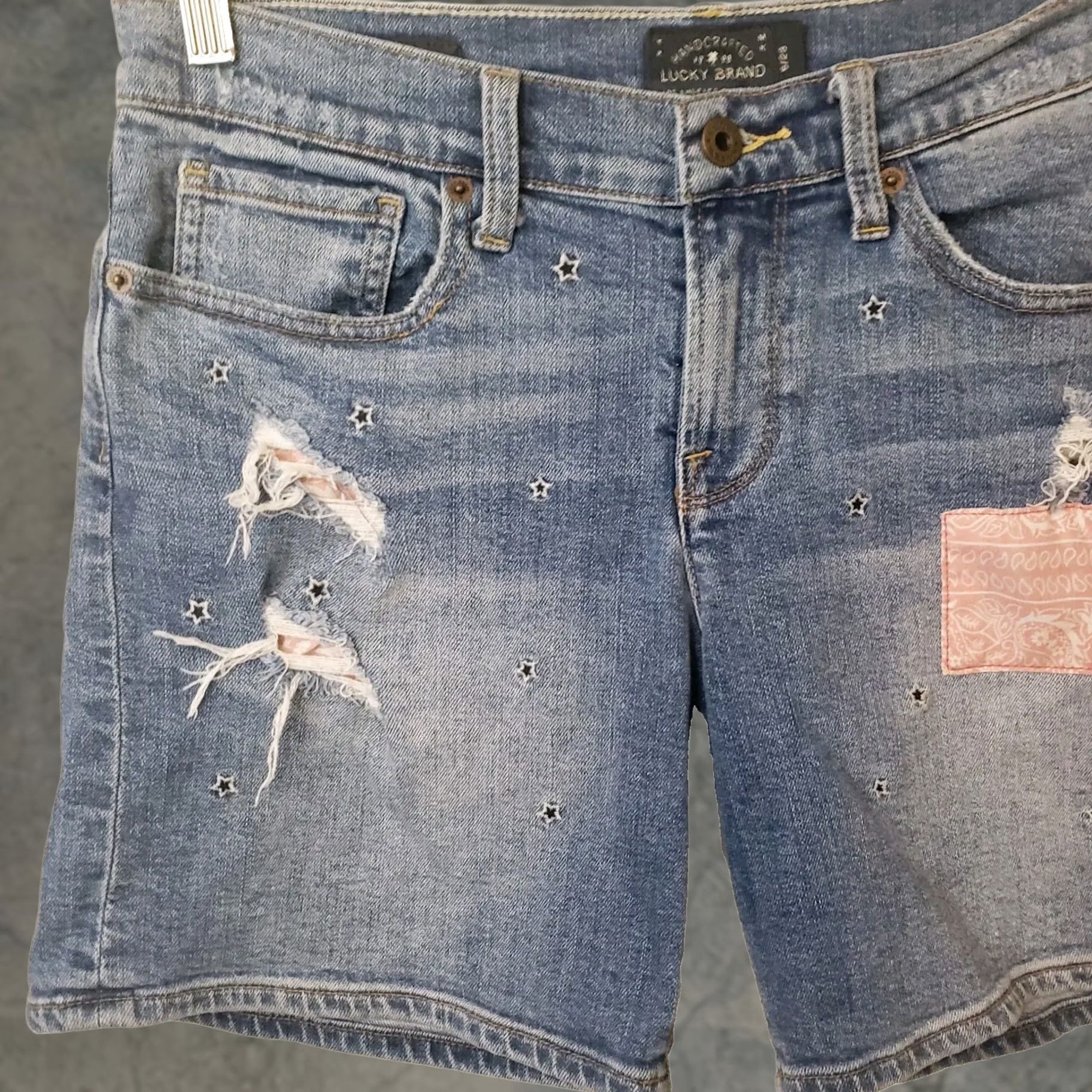 Lucky Brand Lucky Brand Womens Denim Shorts Boyfriend Distressed Size 6/28 Blue 5-Pocket Zip Front Denim Short Size 28" / US 6 / IT 42 - 1 Thumbnail