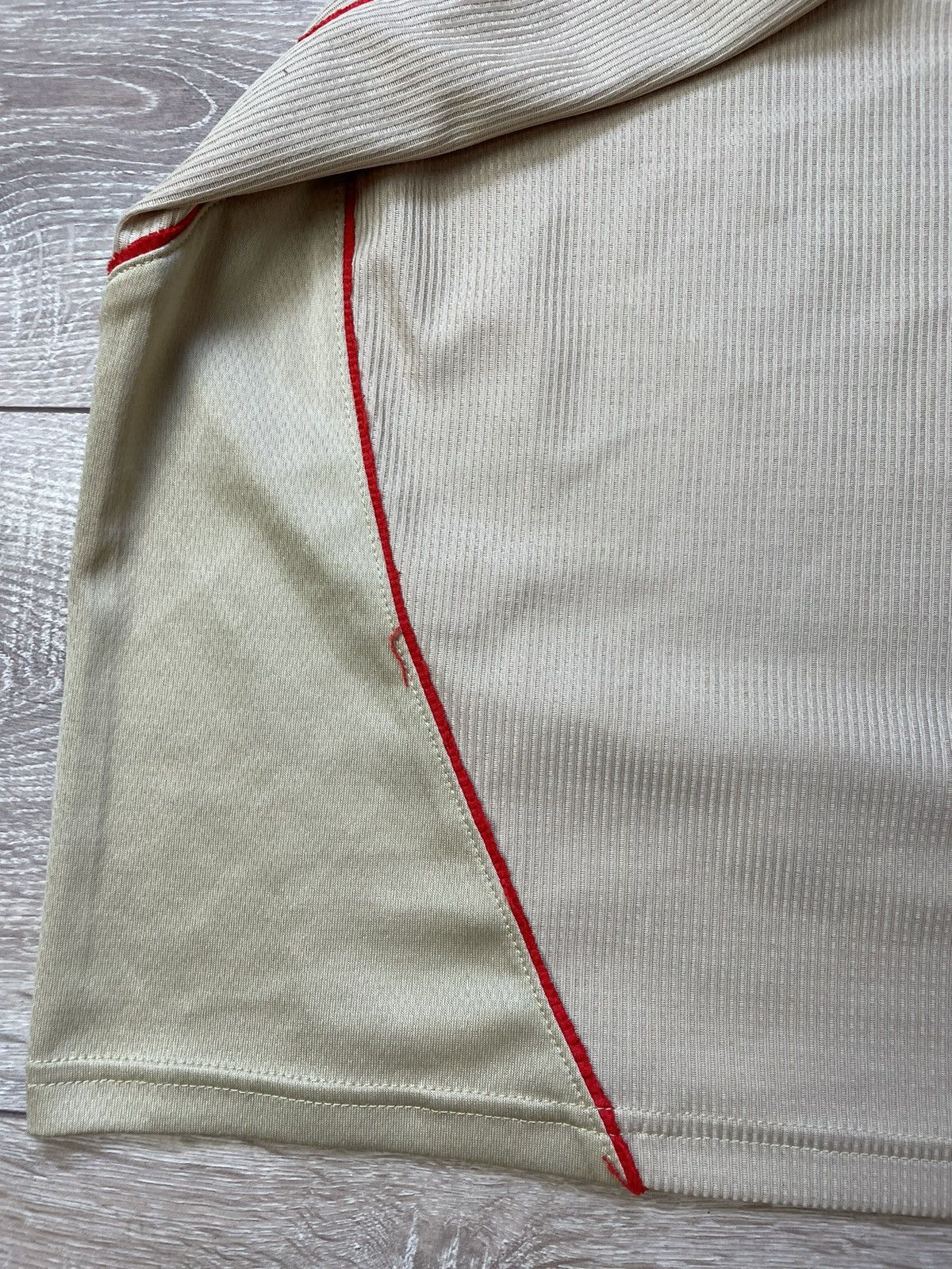 Puma Switzerland Third football shirt 2006 - 2008 Puma jersey Size US M / EU 48-50 / 2 - 10 Thumbnail