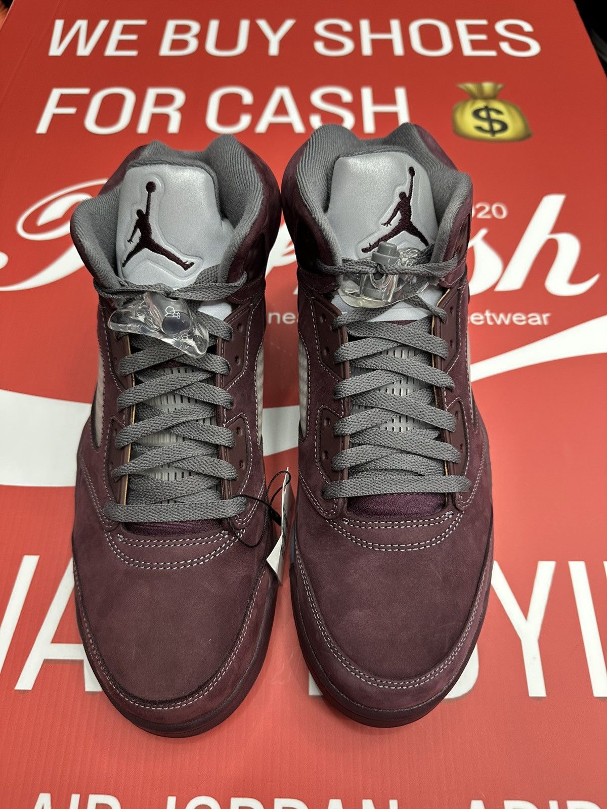 Jordan Brand Air Jordan 5 Burgundy Size 11 Size US 11 / EU 44 - 4 Thumbnail