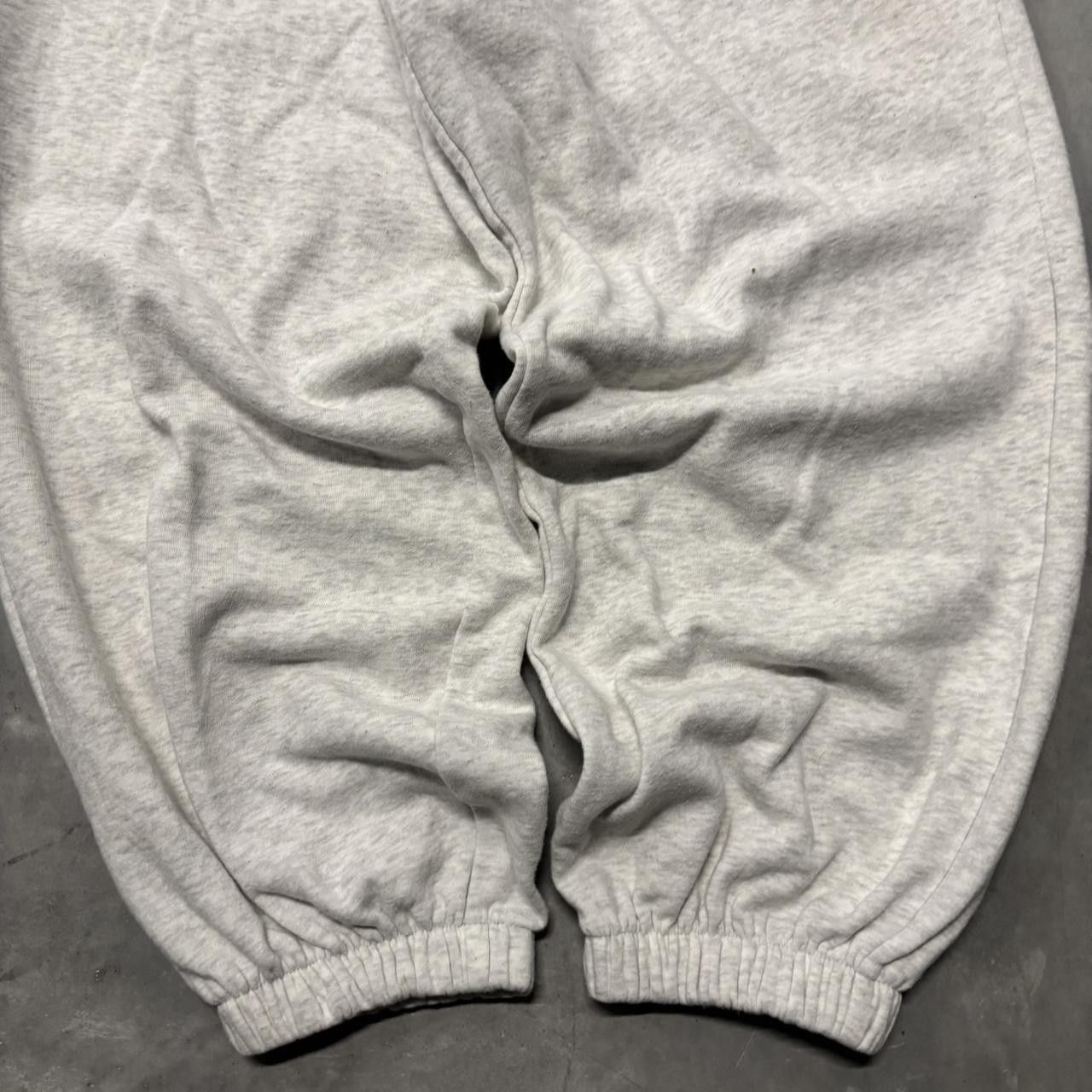Japanese Brand × Vintage Crazy Vintage Y2K/2000s Light Grey Skater Essential Sweatpants! Size US 32 / EU 48 - 5 Thumbnail