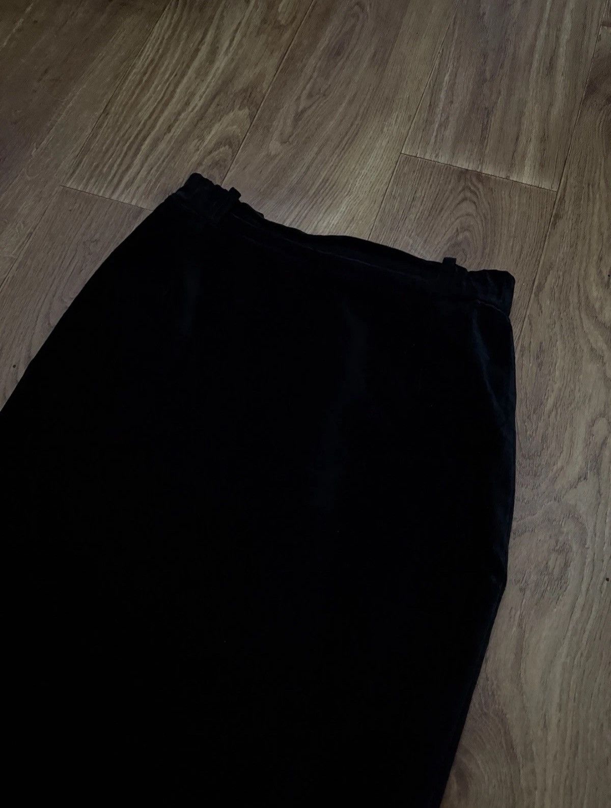 Givenchy Vintage Givenchy Velour Pensil Midi Skirt Germany Made Sz M Size 28" / US 6 / IT 42 - 2 Thumbnail