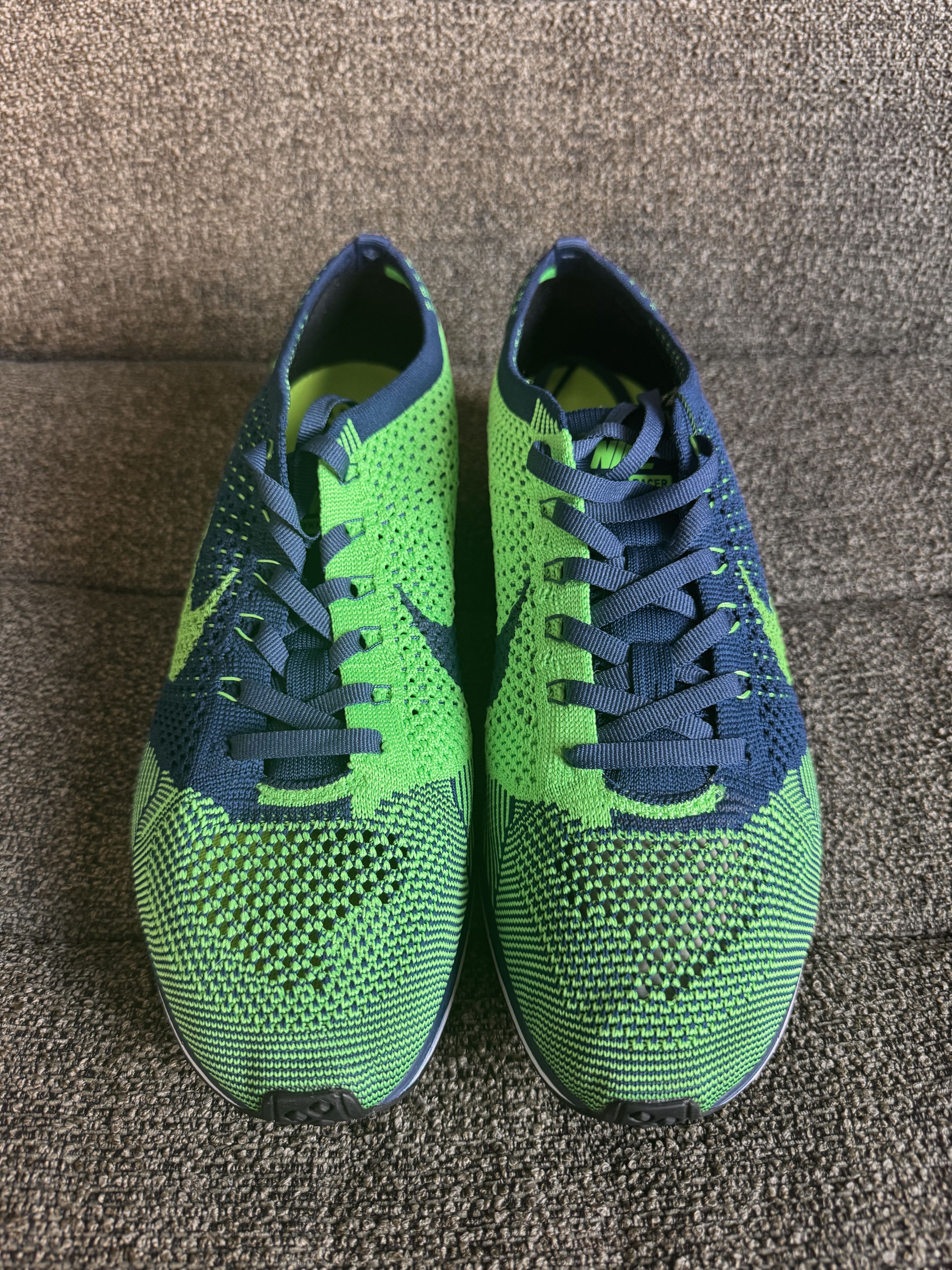 Nike Flyknit Racer Brave Blue/Poison Green Size US 9.5 / EU 42-43 - 3 Thumbnail