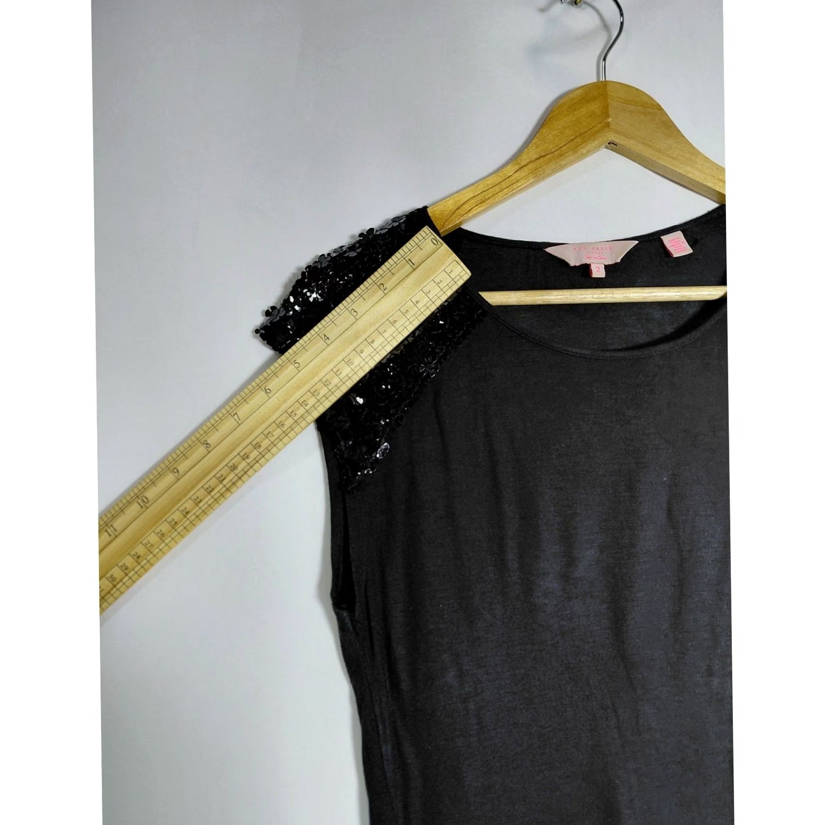 Ted Baker TED BAKER Sequin Shoulder Top Solid Knit Sleeveless Women Size 2 Size XS / US 0-2 / IT 36-38 - 7 Thumbnail