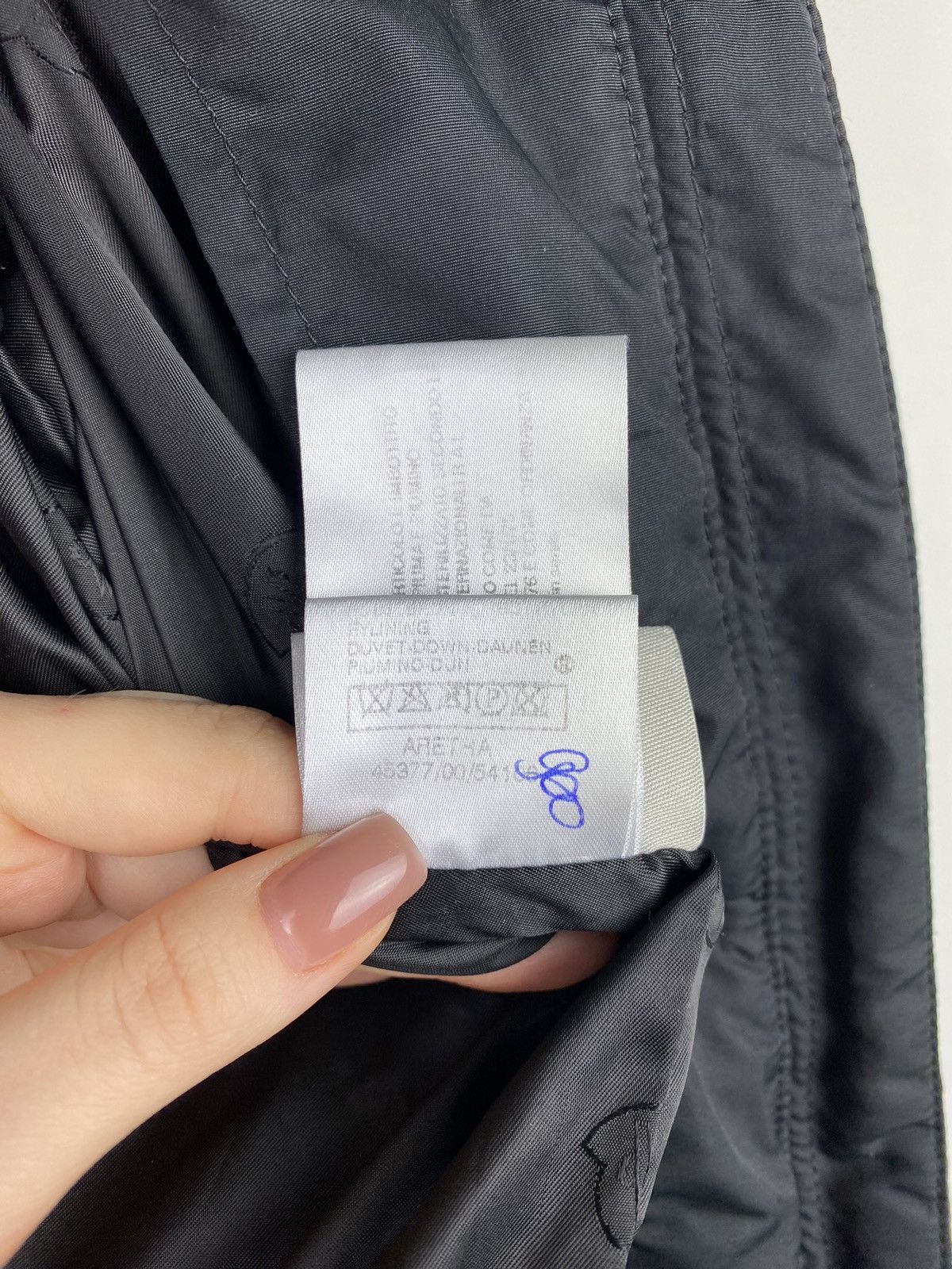 Moncler Moncler Aretha ladies hooded belted down jacket Size L / US 10 / IT 46 - 22 Thumbnail