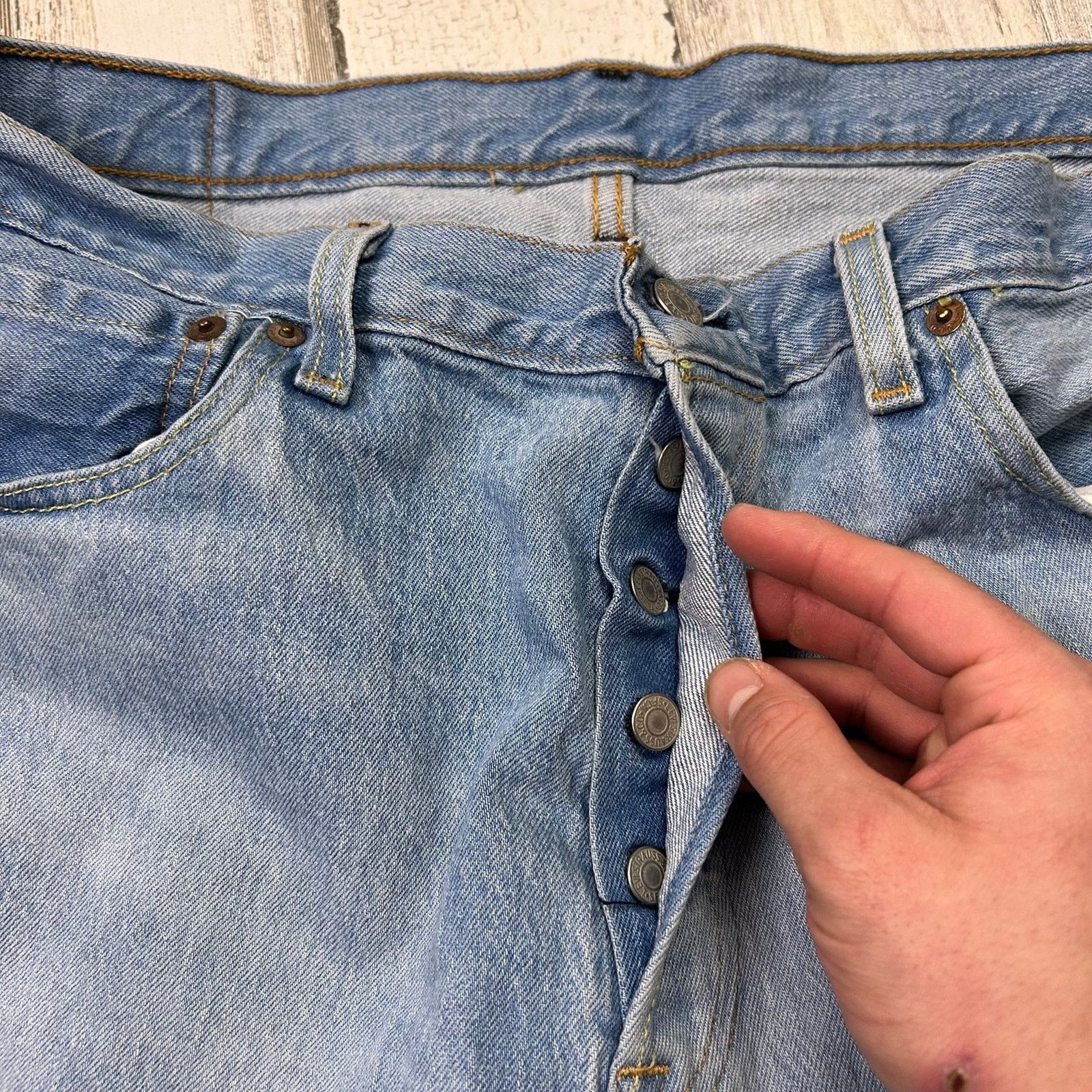 Levi's Vintage Levi’s 501 Button Fly Denim Blue Jeans Size US 36 / EU 52 - 3 Thumbnail