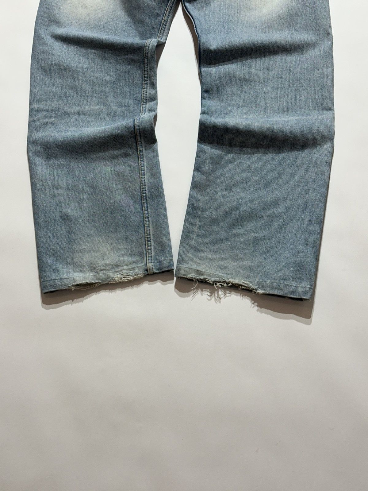 Levi's Vintage Clothing Vintage 90s Levi's Distressed Baggy-Fit Size US 34 / EU 50 - 9 Thumbnail