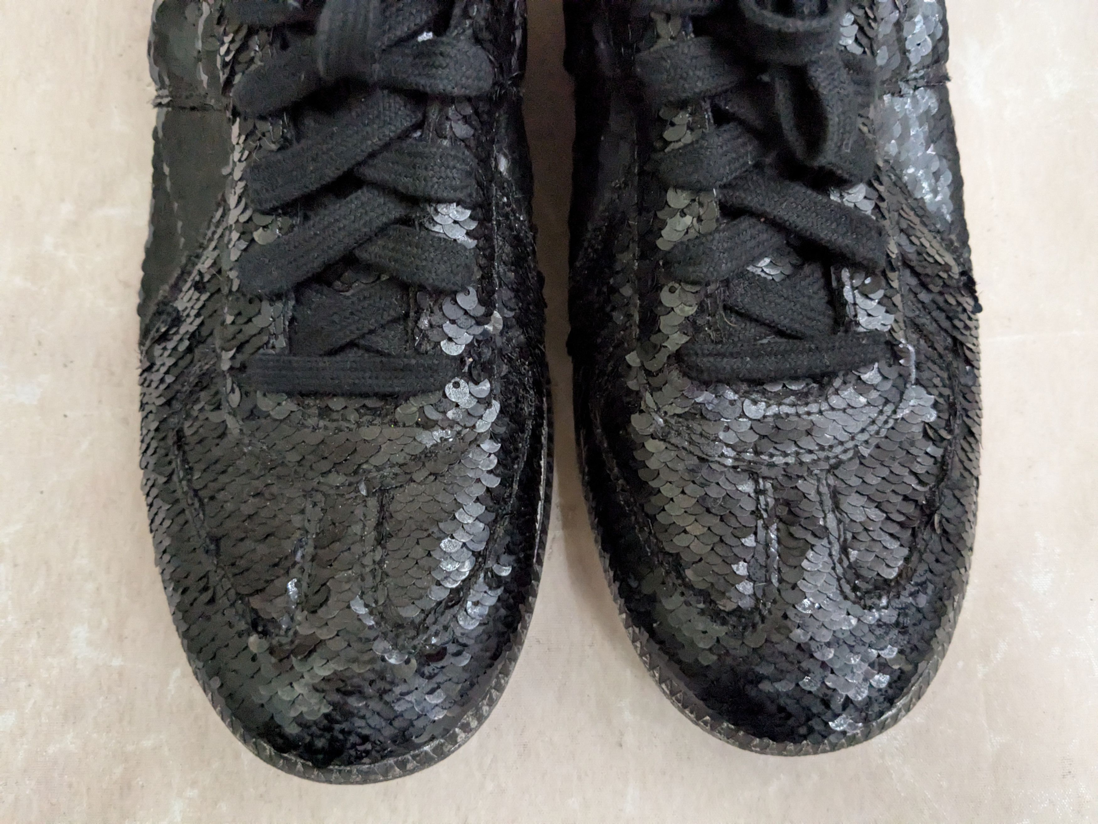 Maison Margiela Maison Margiela Replica GAT Black Sequins 8 41 Low Tops Size US 8 / EU 41 - 3 Thumbnail