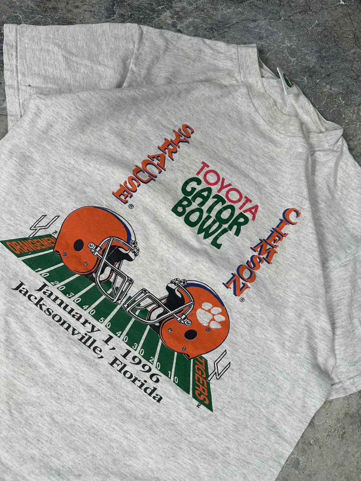Vintage Vintage Gator Bowl Tee Size US L / EU 52-54 / 3 - 3 Thumbnail