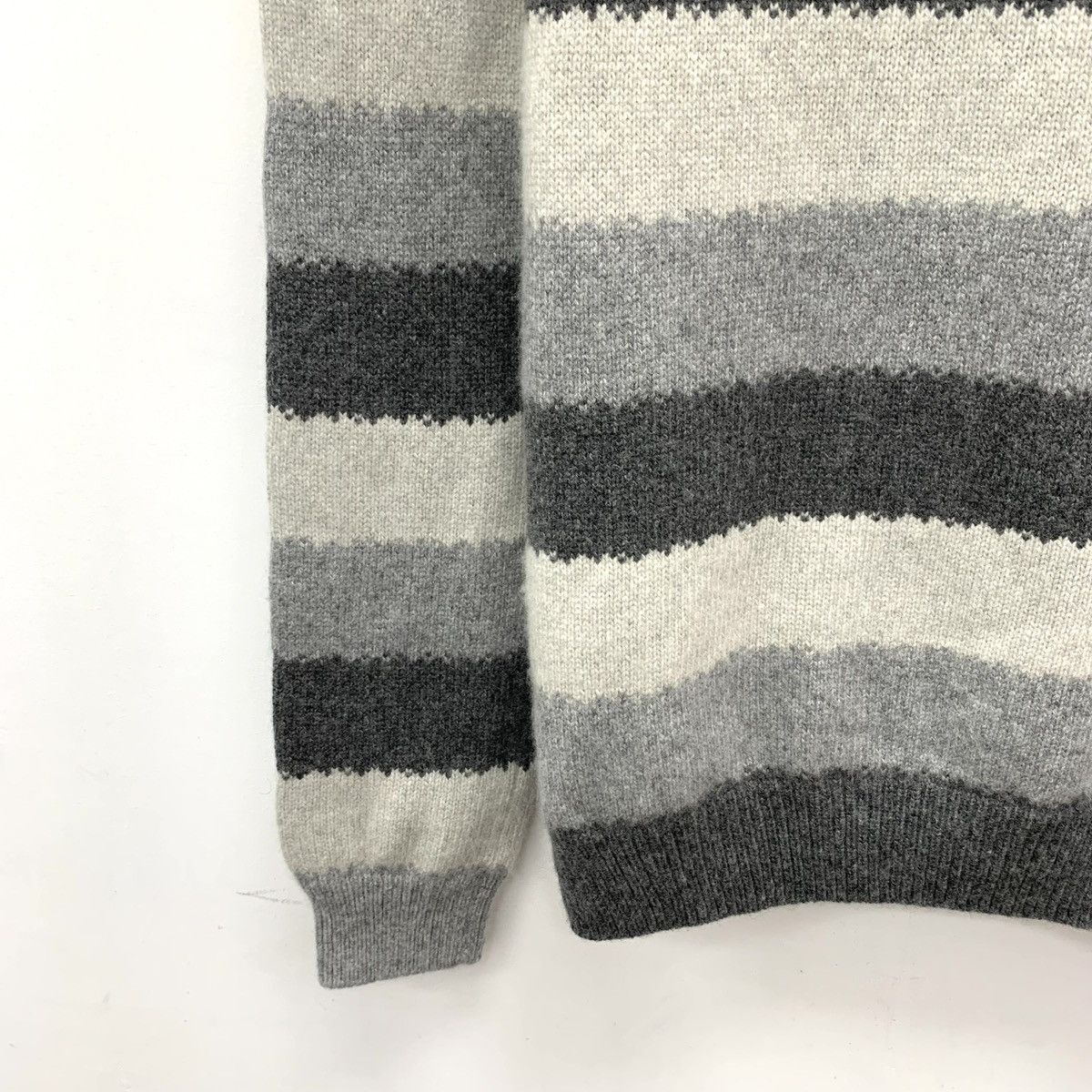 Loro Piana Loro Piana Block Striped Long Sleeve Knit Sweater K26WX Size L / US 10 / IT 46 - 4 Thumbnail