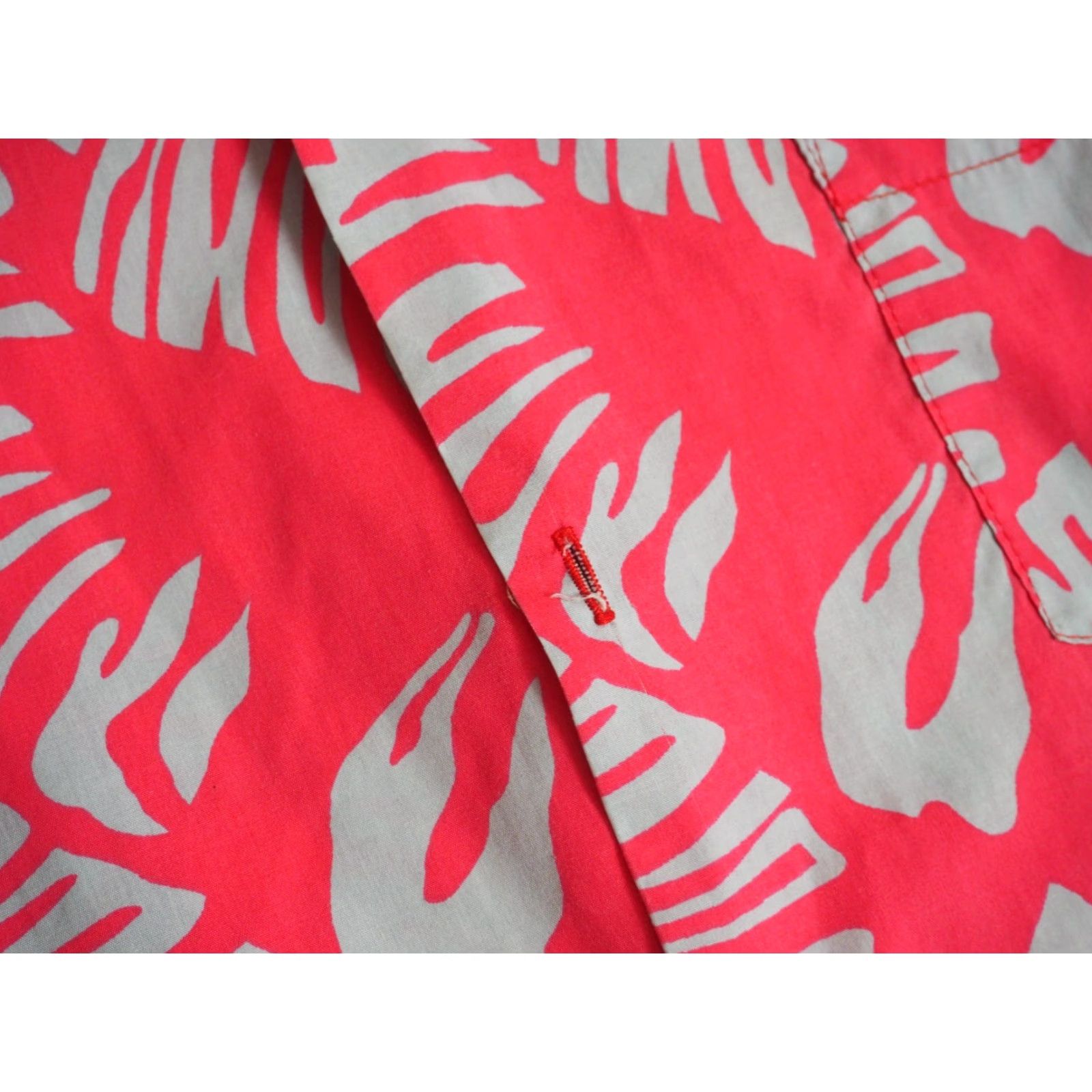Pinko VTG Maui Nui Hawaiian Pink Floral Button-Front Shirt XL Mens Short Sleeve Rayon Pocket 70s 80s Size US XL / EU 56 / 4 - 6 Thumbnail