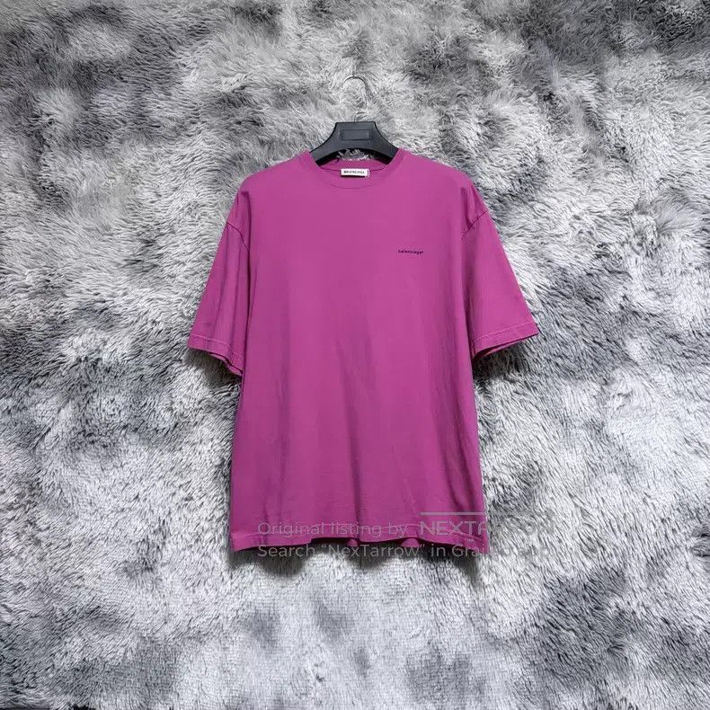 Balenciaga Balenciaga Short Sleeve T-Shirt Dragon Fruit Color Extreme Size US S / EU 44-46 / 1 - 1 Thumbnail