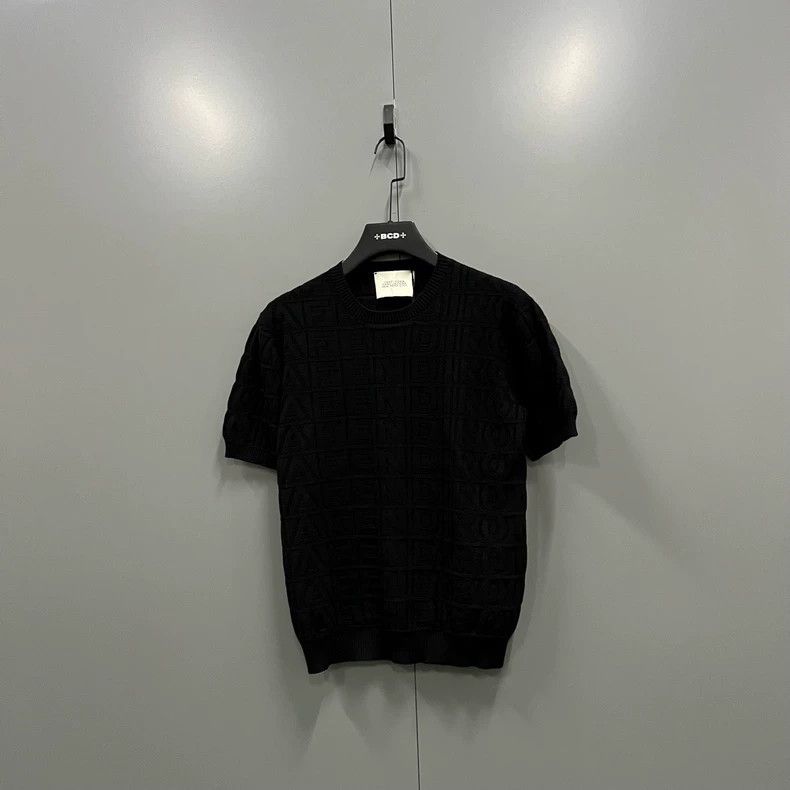 Fendi Fendi Black embossed old flower knitted short sleeves Size US S / EU 44-46 / 1 - 1 Thumbnail