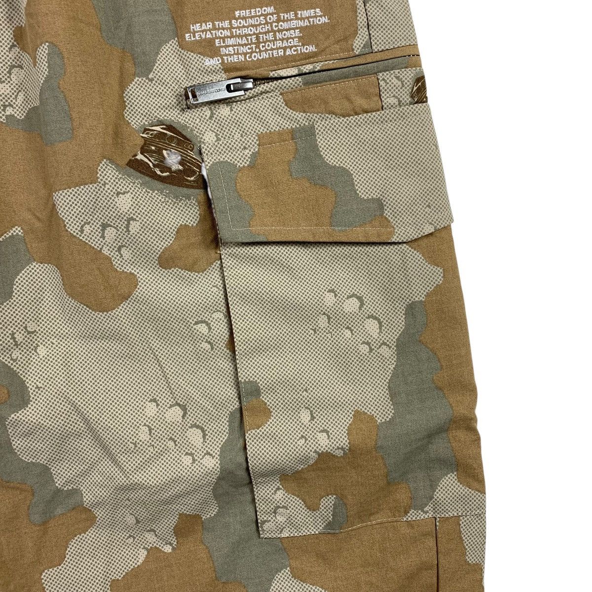 GU × Japanese Brand × Undercover GU X UNDERCOVER Camo full print cargo pants Size US 32 / EU 48 - 9 Thumbnail