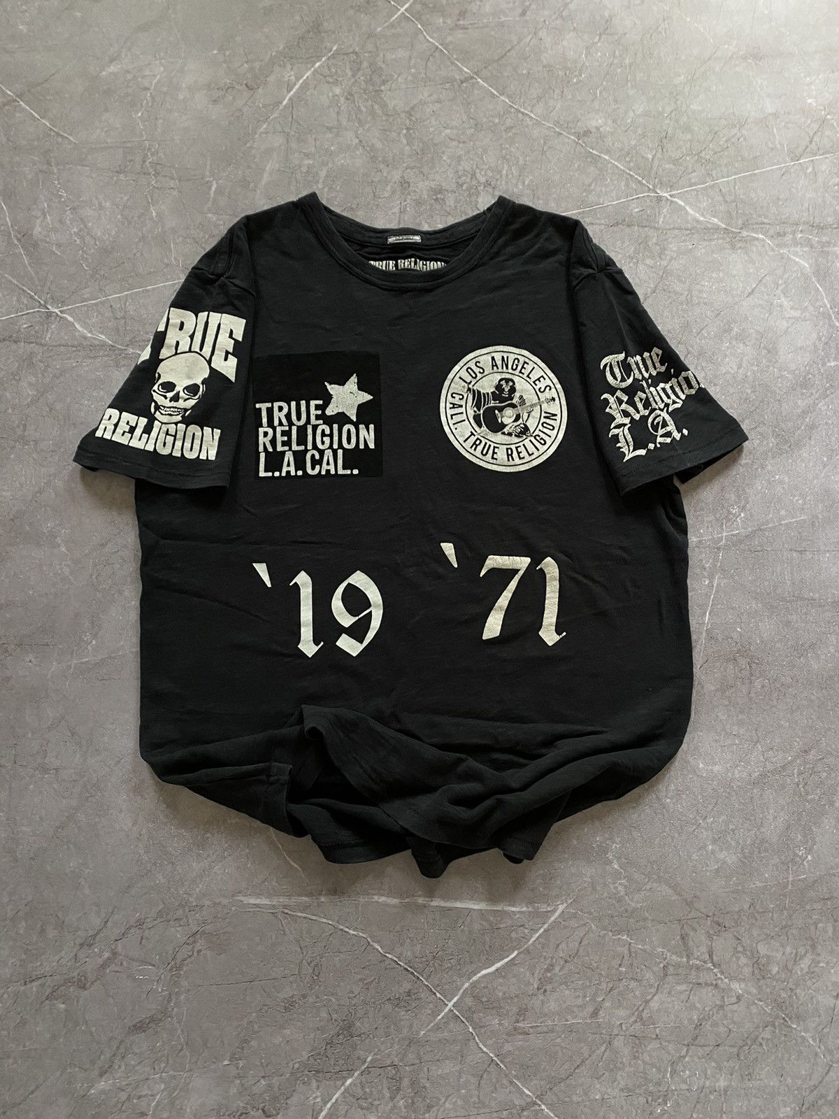 True Religion × Vintage Rare True Religion Big City of Angeles Los Angeles T Shirt Size US L / EU 52-54 / 3 - 2 Thumbnail