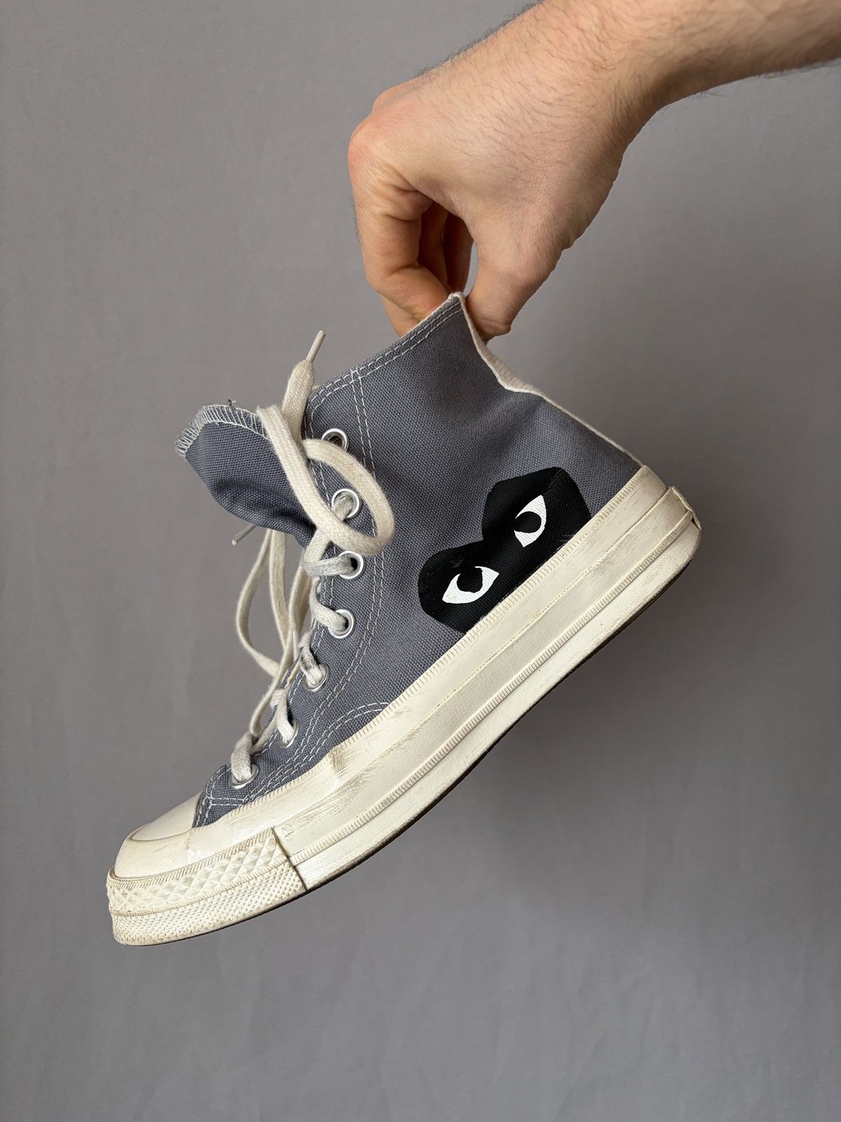 Comme des Garcons PLAY × Converse Comme Des Garcons Play x Converse Gray Hi-top Sneakers Size US 7 / IT 37 - 4 Thumbnail