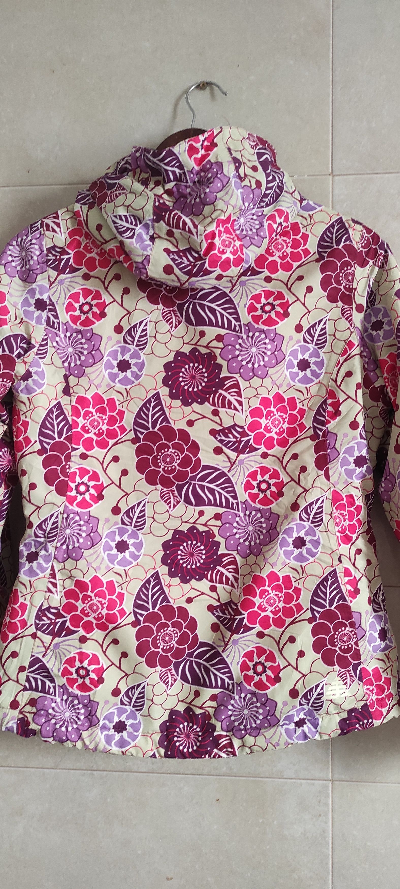 Other Berg Outdoor Weatherproof Floral waterproof Hooded Jacket Size S / US 4 / IT 40 - 9 Thumbnail