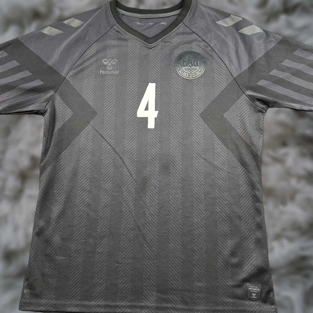 Hummel Hummel Denmark 2022 World Cup Third Mens Football Jersey Black Adult Shirt L Size US L / EU 52-54 / 3 - 1 Thumbnail