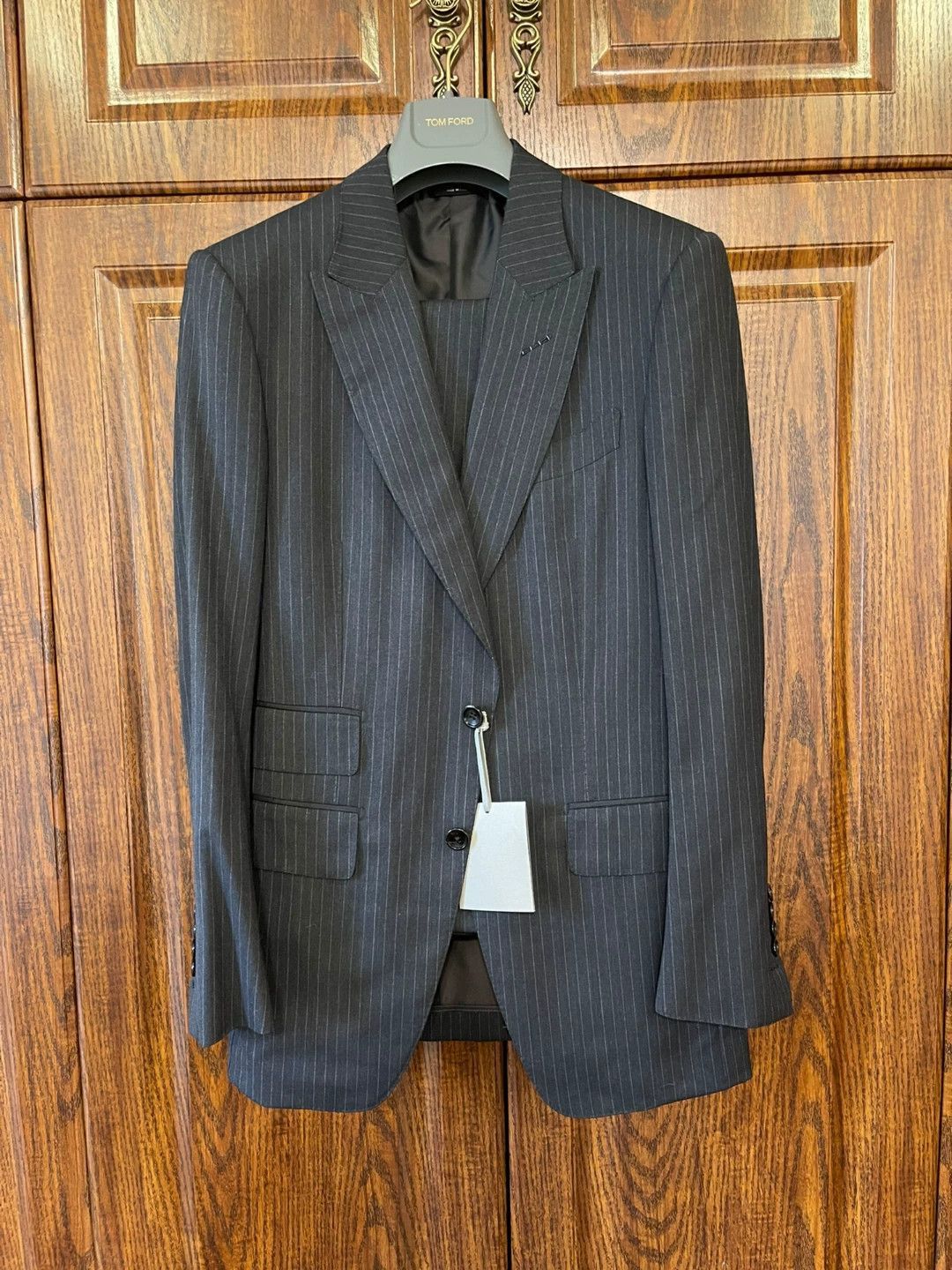 Tom Ford Gray Pinstripe Tailored Suit Jacket Size US M / EU 48-50 / 2 - 1 Thumbnail