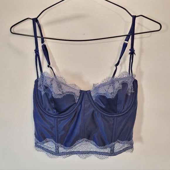 Victoria's Secret Victoria's Secret Navy Blue Unlined Balconette Bra- 32D Size ONE SIZE - 2 Thumbnail