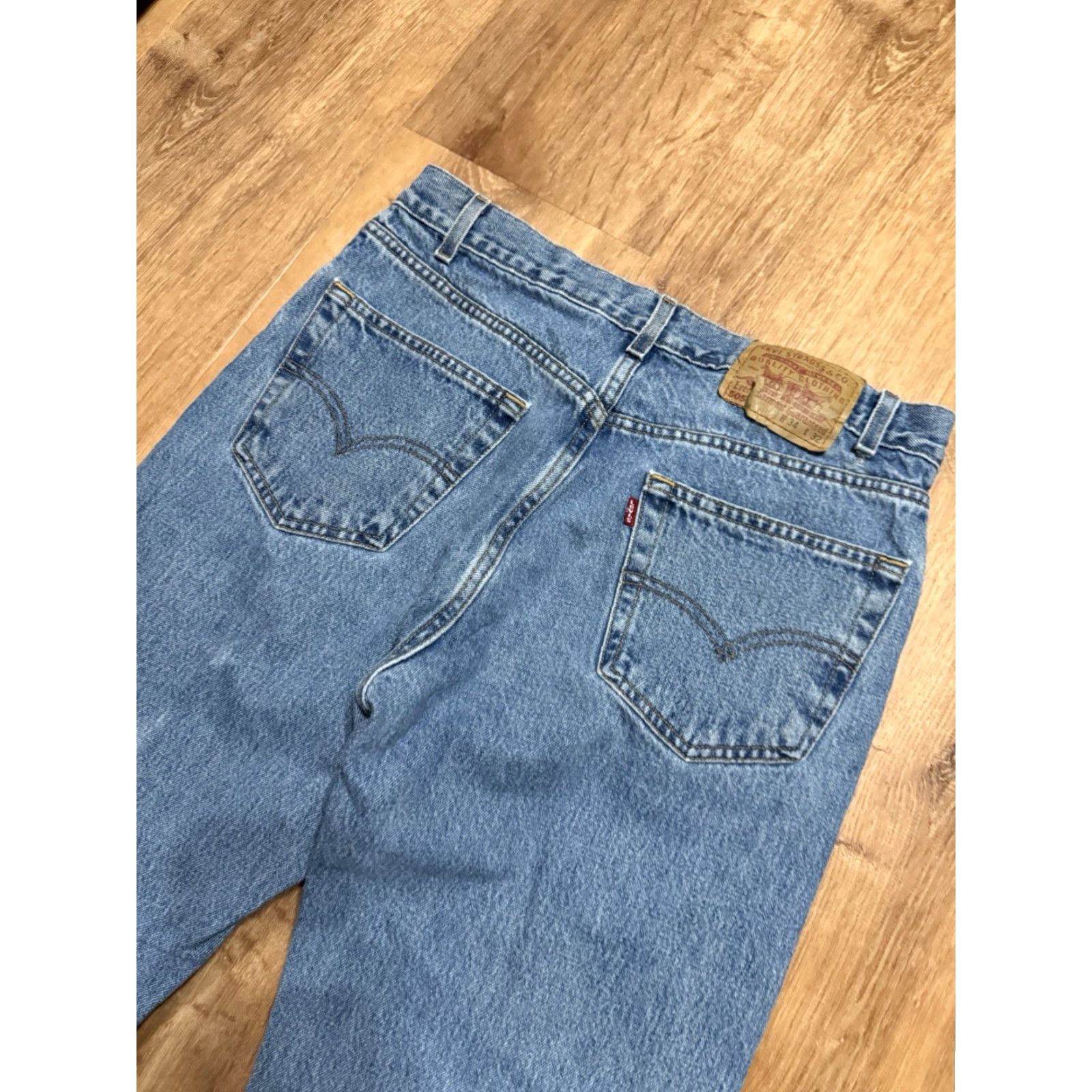 Levi's VINTAGE Levi’s 505 Jeans Men 30x31 34x32 Blue Light Wash Straight Regular VTG 5-Pocket Denim USA 90s Grunge Hip Hop USA Mens Size US 30 / EU 46 - 3 Thumbnail