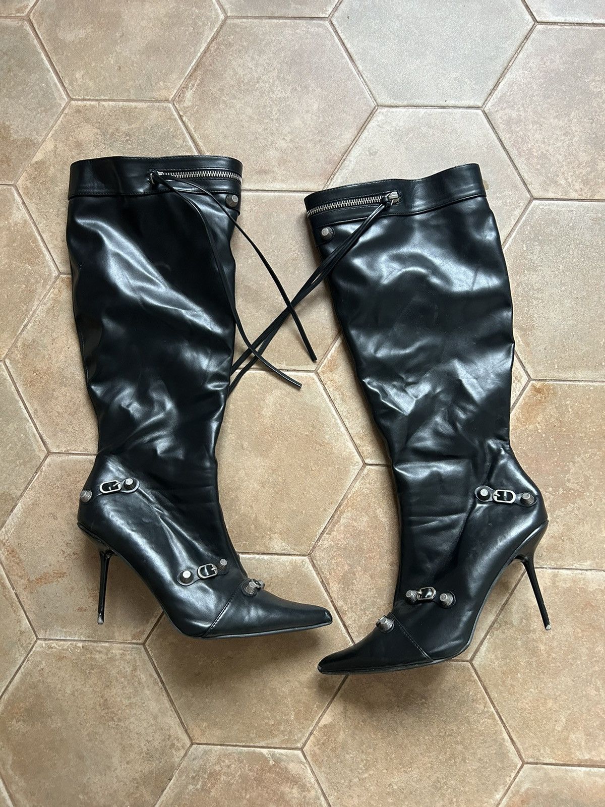 AVANT-GARDE HEELS BOOTS STYLE BALENCIAGA