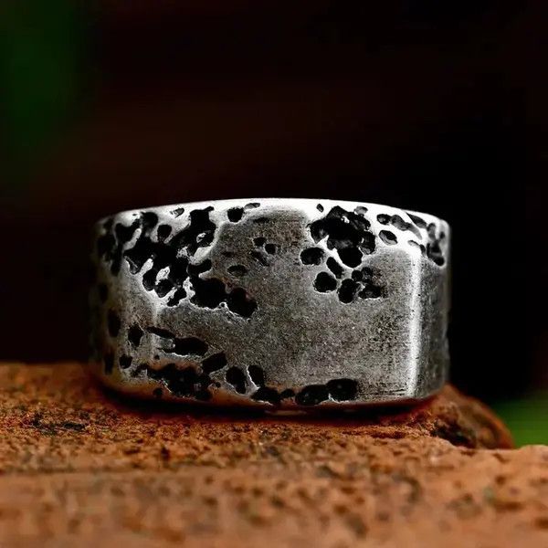 Designer Size 11 Rock Vintage Ring Size ONE SIZE - 2 Thumbnail
