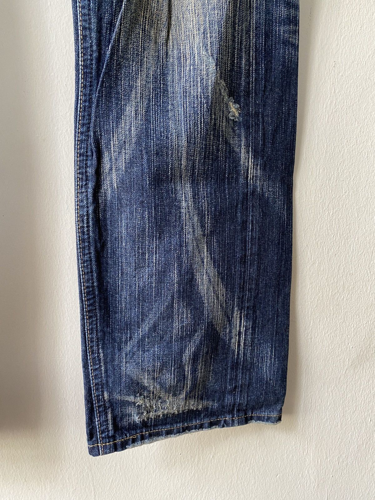 Edwin Japanese Brand Edwin 503 Blue Trip Distressed Denim Size US 31 - 6 Thumbnail