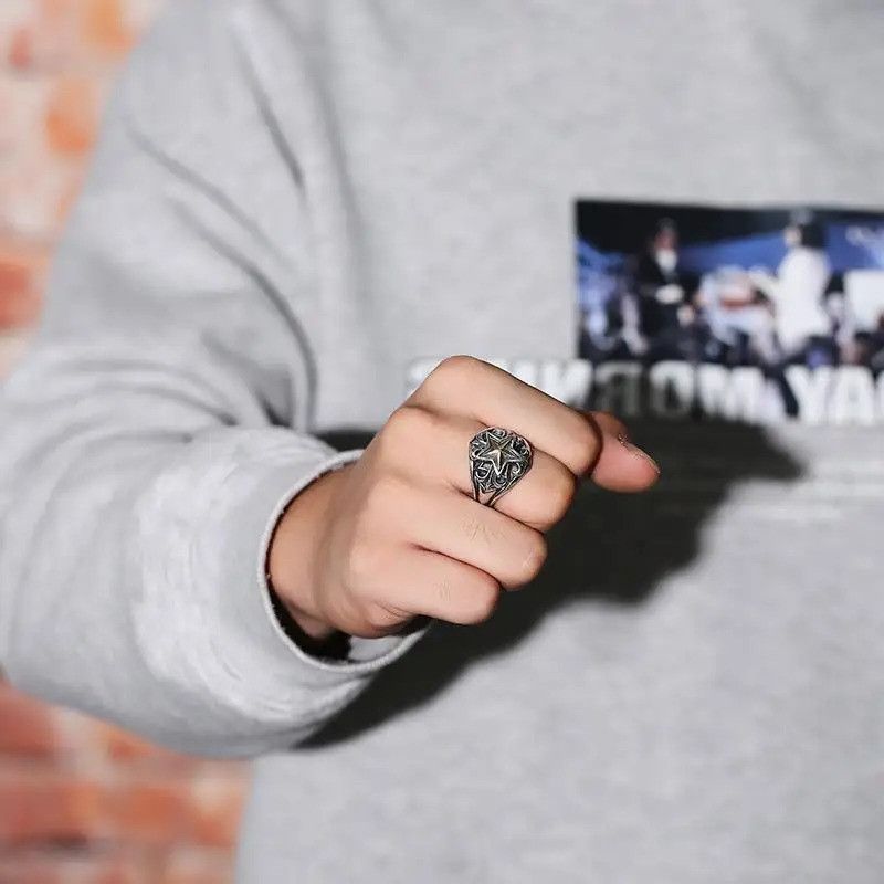 Other Retro Golden Cross Star Ring Size ONE SIZE - 5 Thumbnail