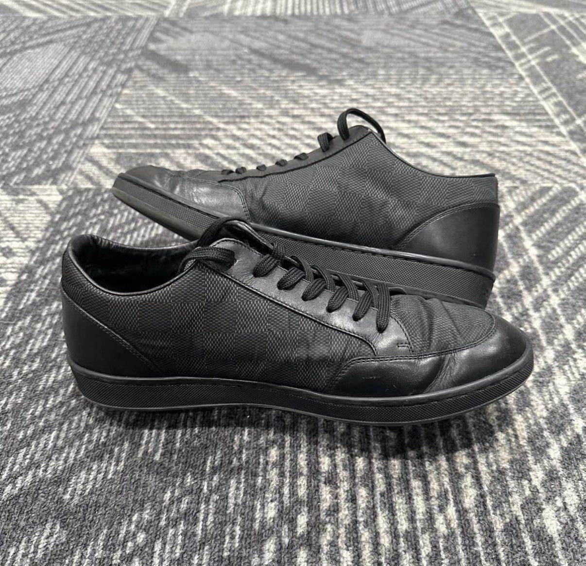 Louis Vuitton Louis Vuitton Damier Casual Sneakers J42 Size US 5.5 / EU 38 - 5 Thumbnail