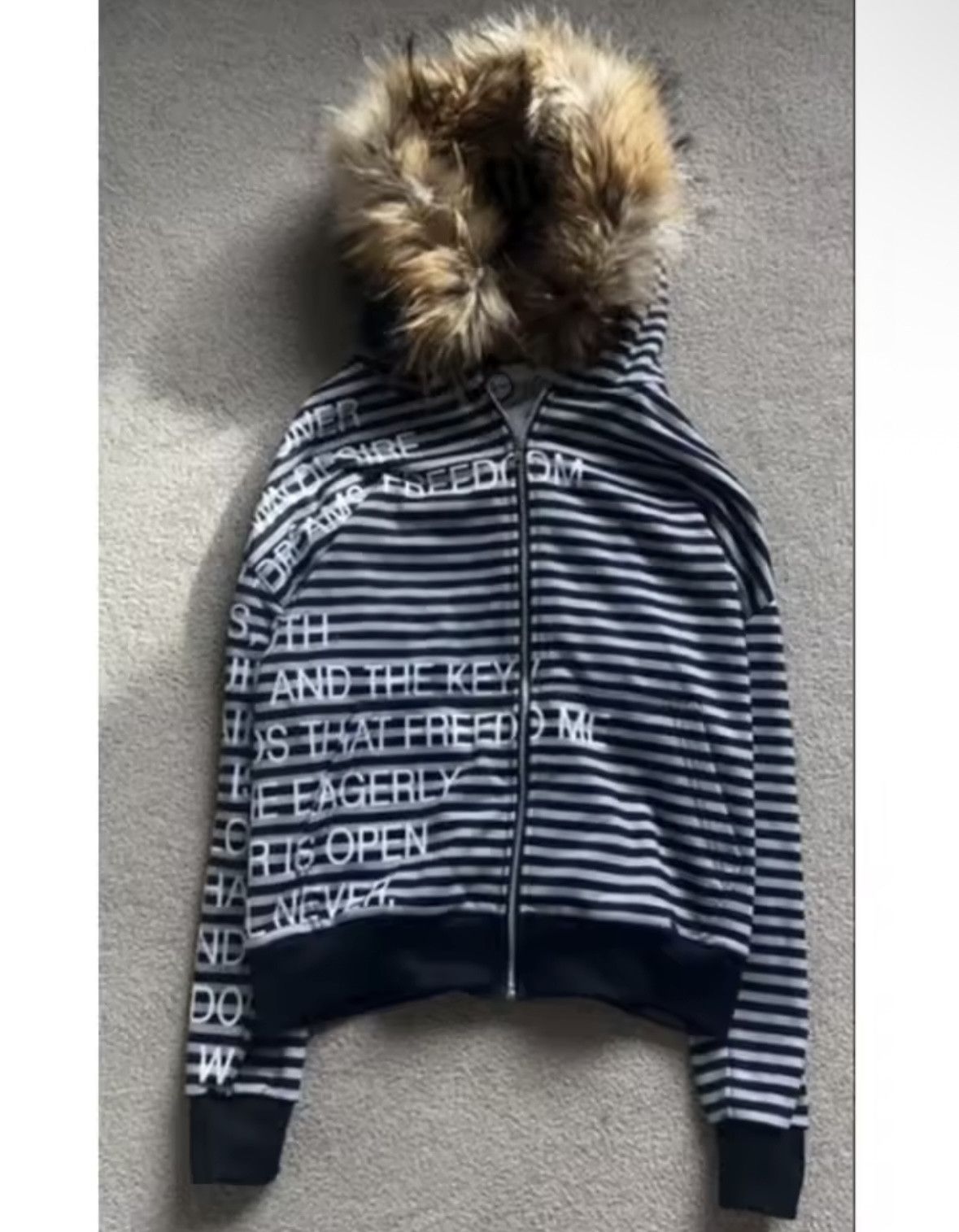 Other Fashion Punk Y2K Grunge Letter Stripe Flurry Hat Fur Hoodies Size US M / EU 48-50 / 2 - 1 Thumbnail