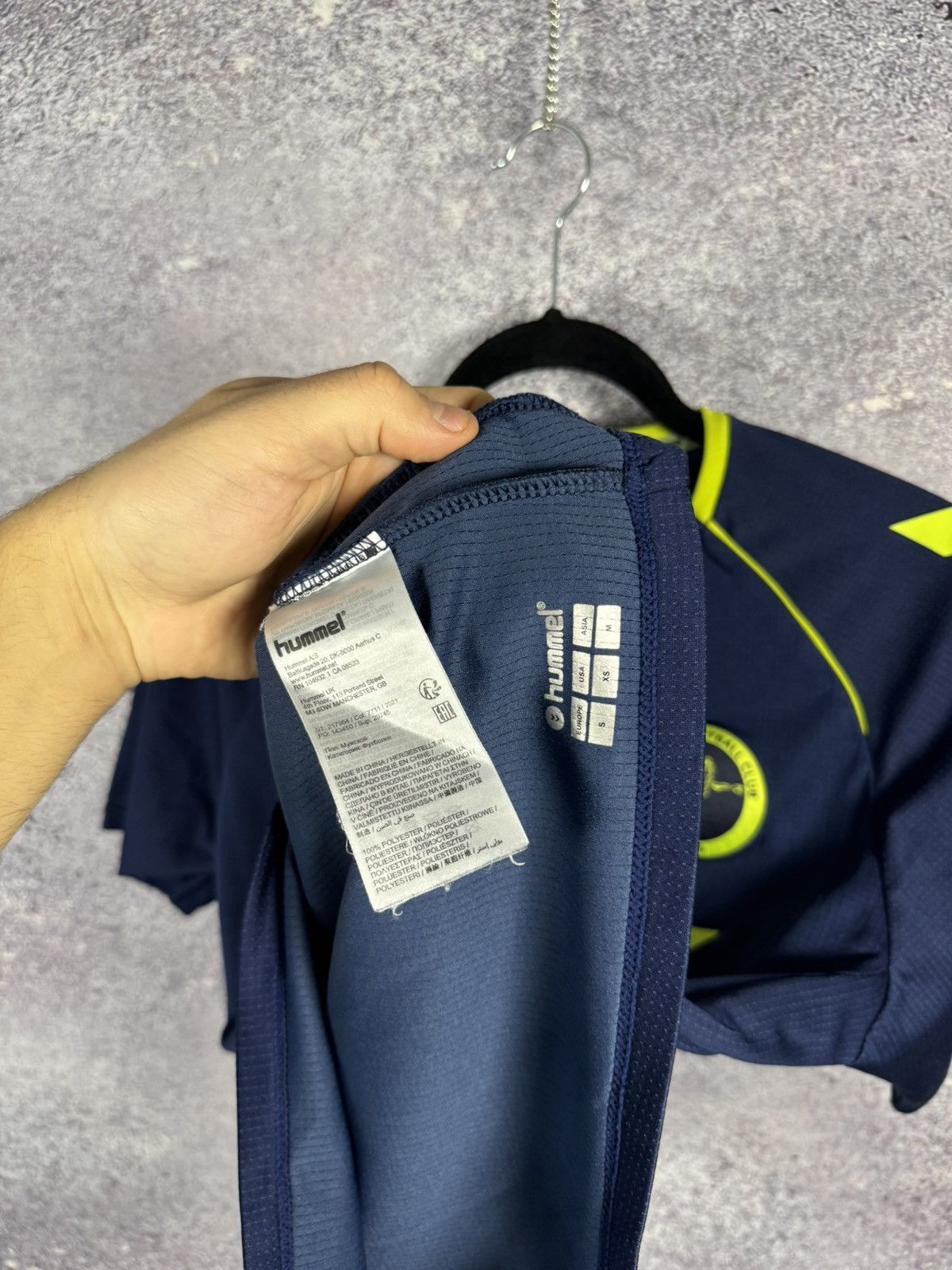 Hummel × Vintage Vintage Millwall FC 2022/23 Hummel Jersey Blokcore Small Size US S / EU 44-46 / 1 - 7 Thumbnail
