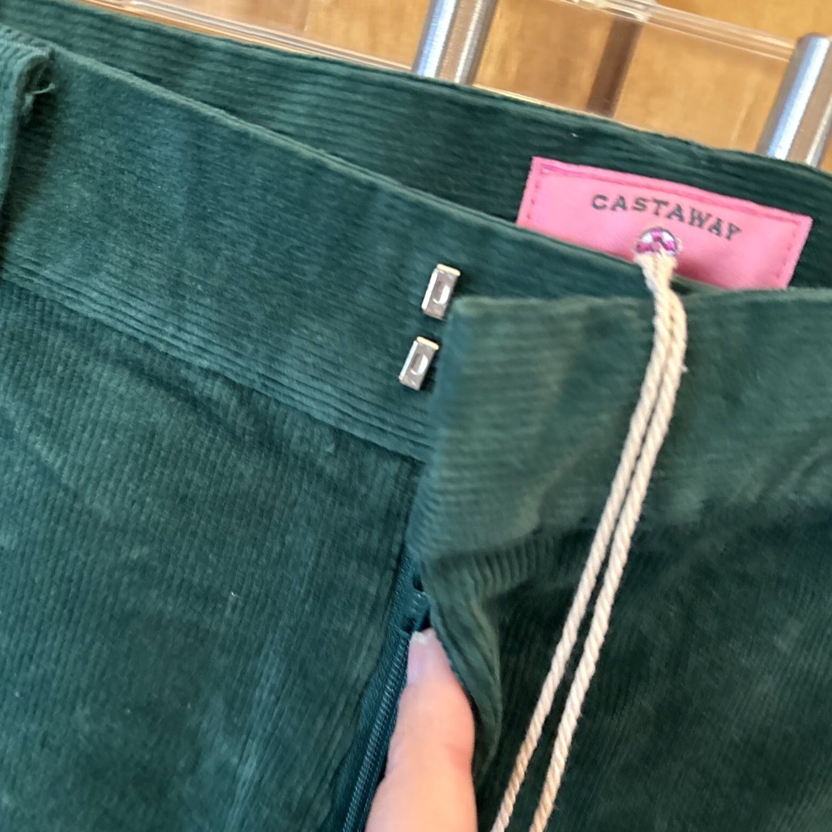 Vintage VINTAGE? No — Castaway Capri Pants Corduroy Stretch Embroidered Zipper Hook Eye Candy Cane Hunter Green 8 Women Size ONE SIZE - 3 Thumbnail