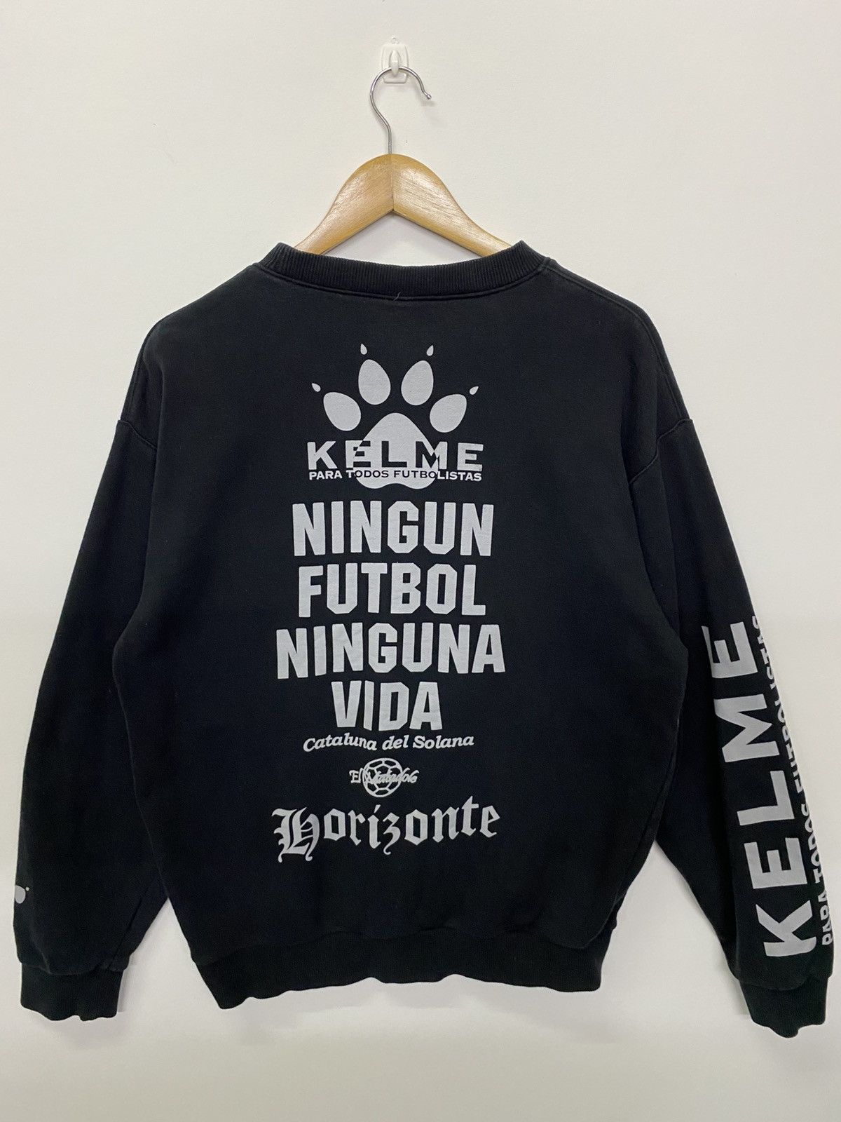 Vintage Vintage Kelme Sweatshirt Size US L / EU 52-54 / 3 - 6 Thumbnail