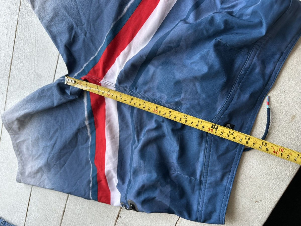 Quiksilver 🚨Vintage Quiksilver Shorts Big Logo Y2K Style 90s Surfing Size US 29 - 12 Thumbnail