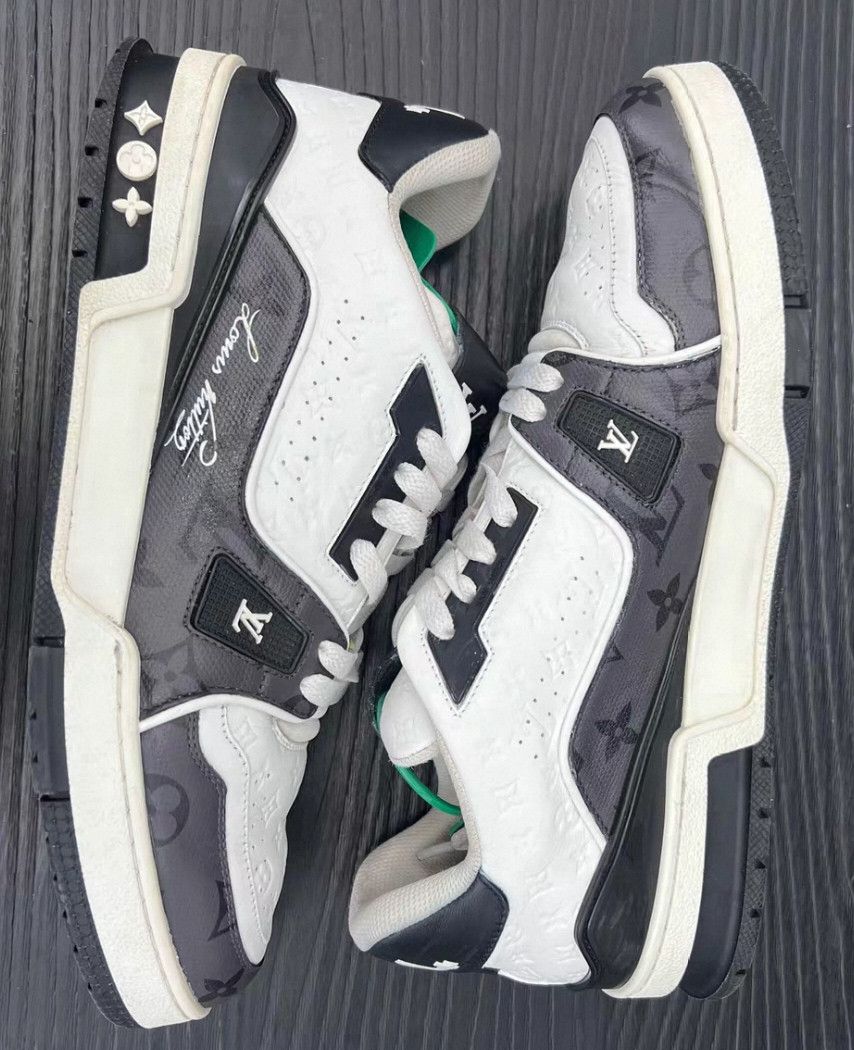 Louis Vuitton lv trainer black and white sneaker. Size US 7.5 / EU 40-41 - 7 Thumbnail
