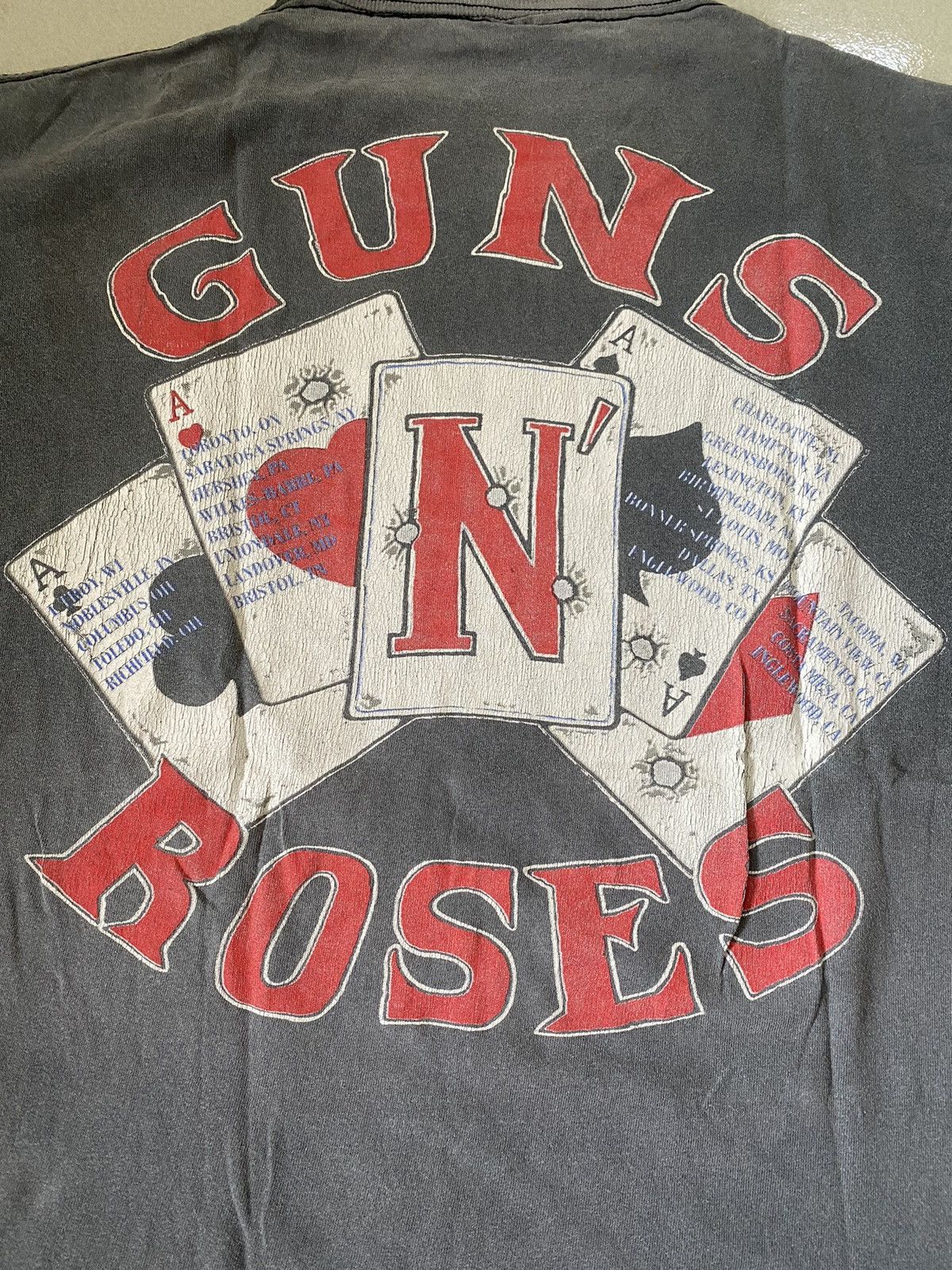 Band Tees DISTRESSED GUNS N ROSES BAND TSHIRT 1991 Size US M / EU 48-50 / 2 - 10 Thumbnail