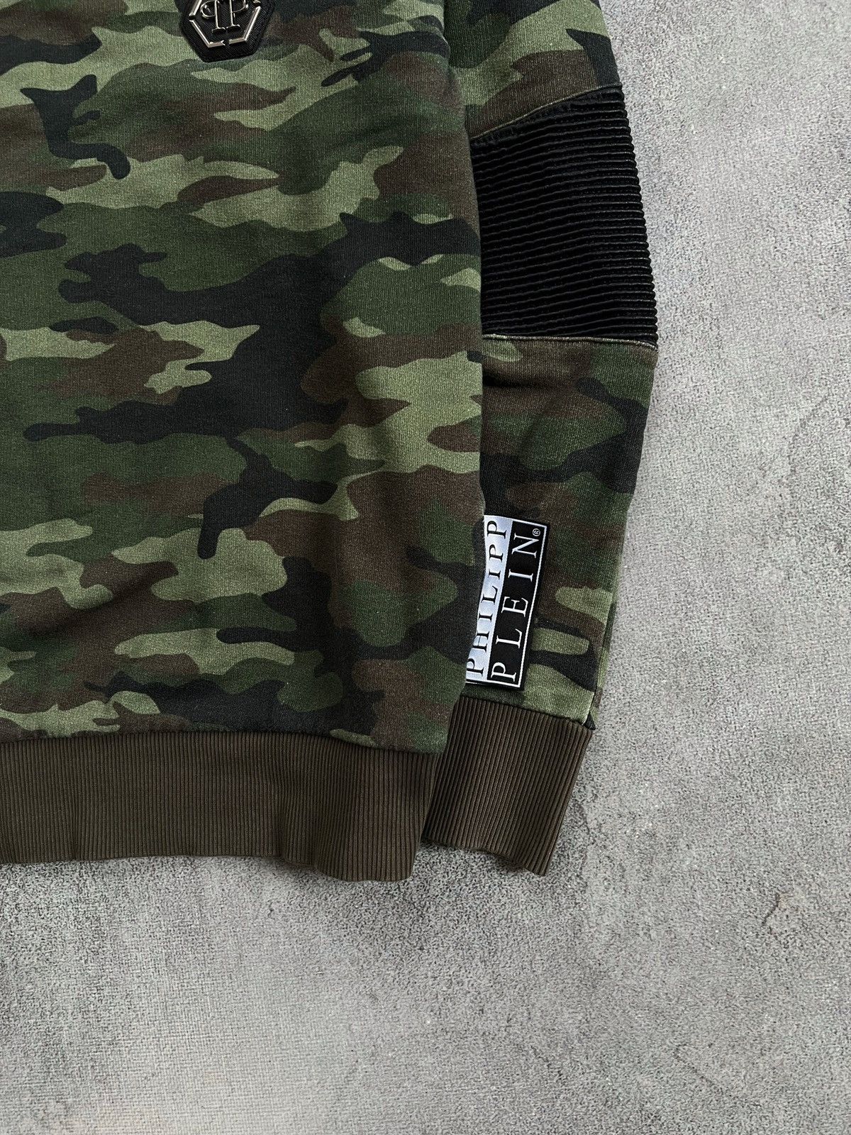 Philipp Plein Philipp Plein Fleece Long Sleeve Pullover Camo Sweatshirt M Size US M / EU 48-50 / 2 - 2 Thumbnail