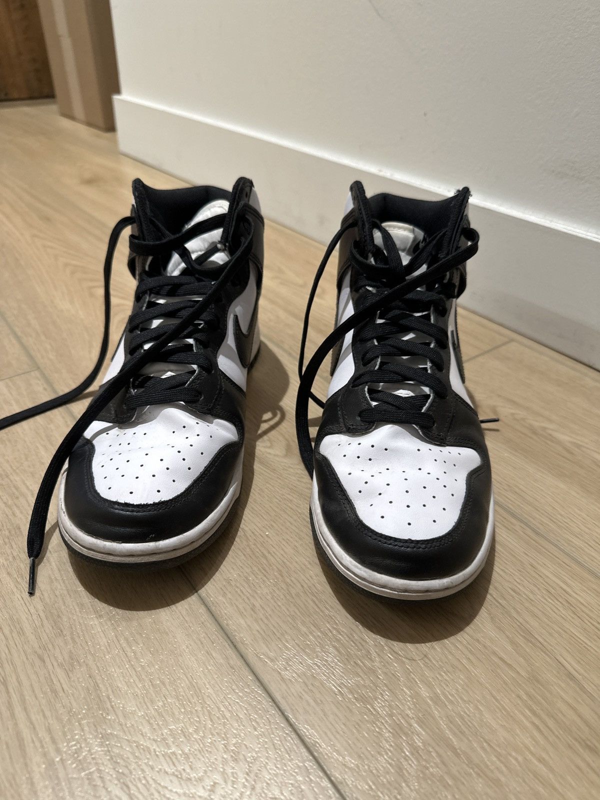 Nike Nike Dunks B&W Panda High Tops, size 10.5 Size US 10.5 / EU 43-44 - 3 Thumbnail
