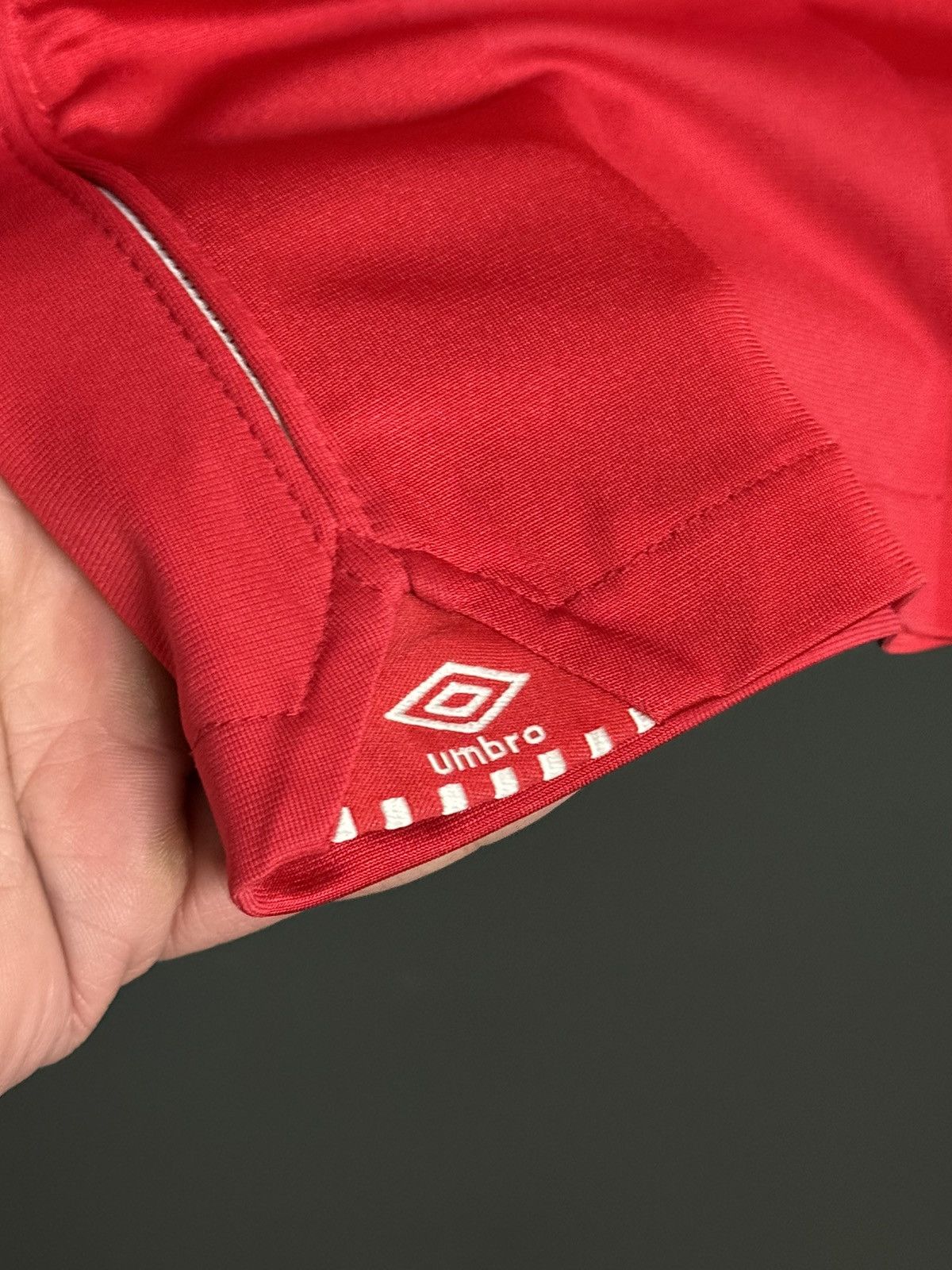 Umbro Nottingham Forest 10/11 Home Football Jersey Size US L / EU 52-54 / 3 - 4 Thumbnail