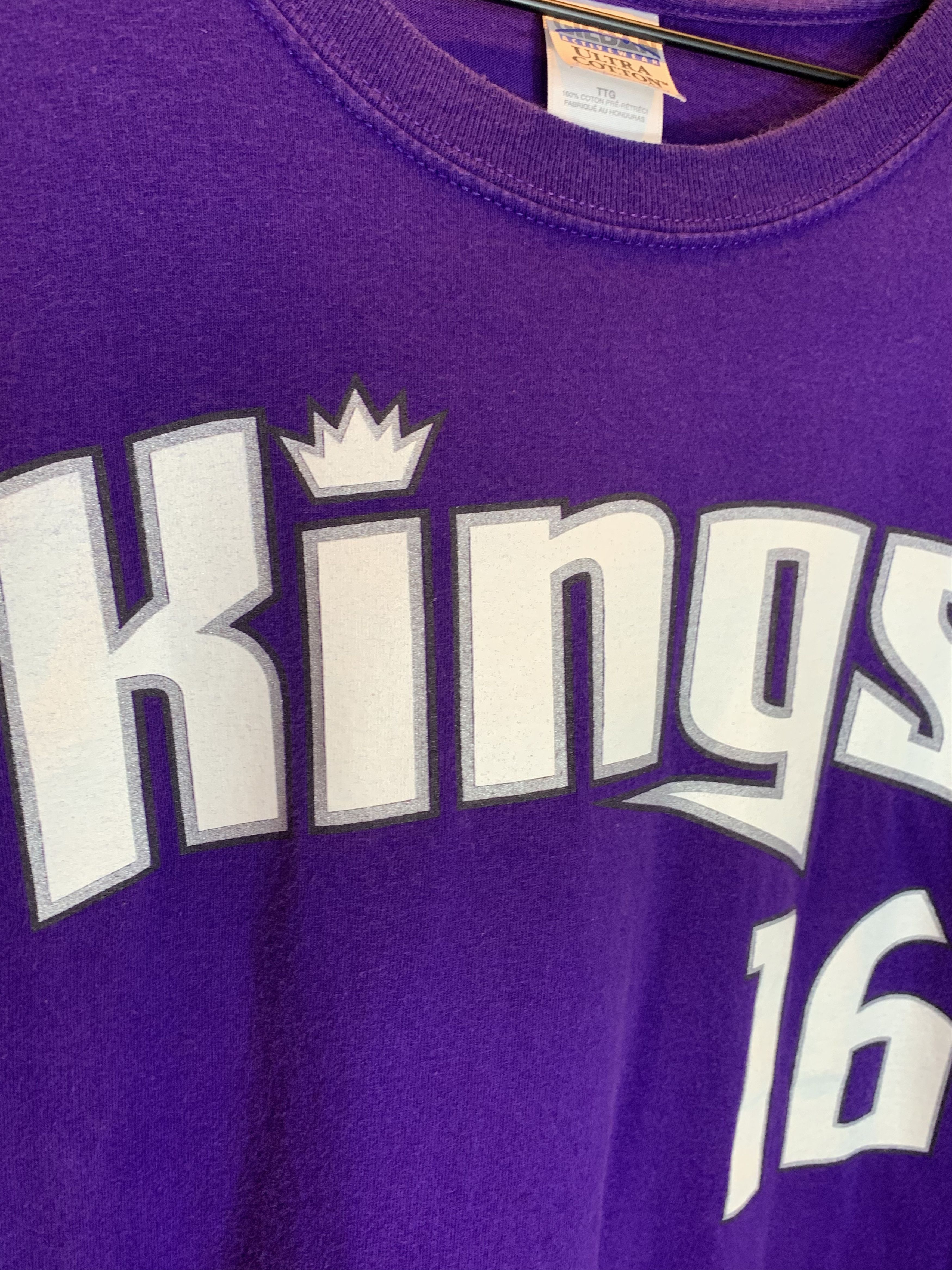 NBA RARE* Vintage Peja Stojakovic Sacramento Kings #16 NBA Shirt Size US XXL / EU 58 / 5 - 5 Thumbnail