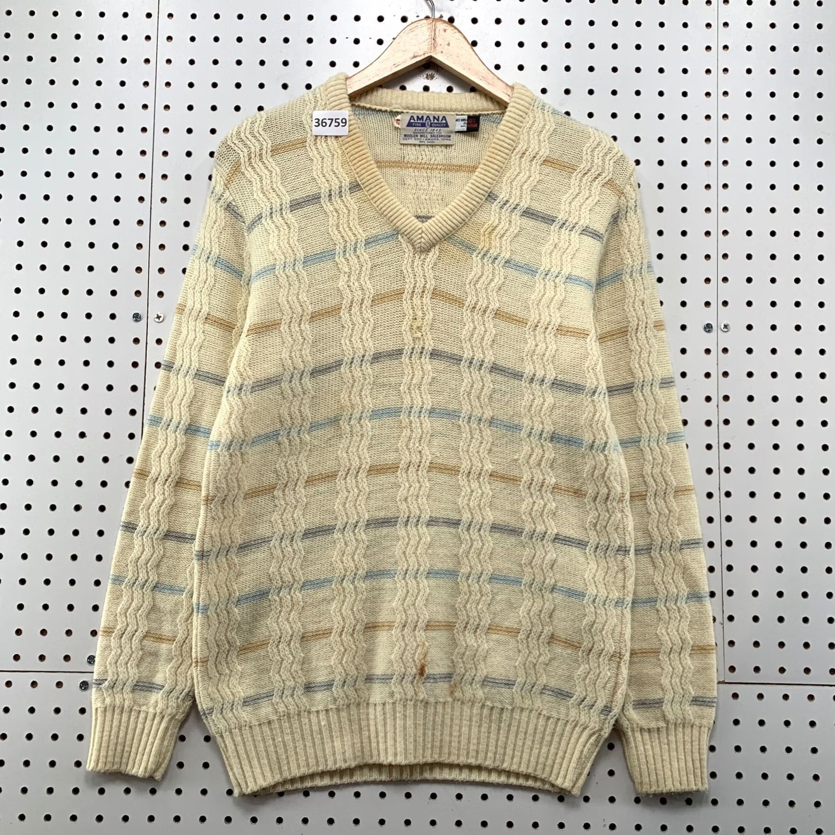 Vintage VINTAGE AMANA Wintuk Knit Sweater Mens Size 42 Beige V Neck Striped Pullover Size US L / EU 52-54 / 3 - 2 Thumbnail